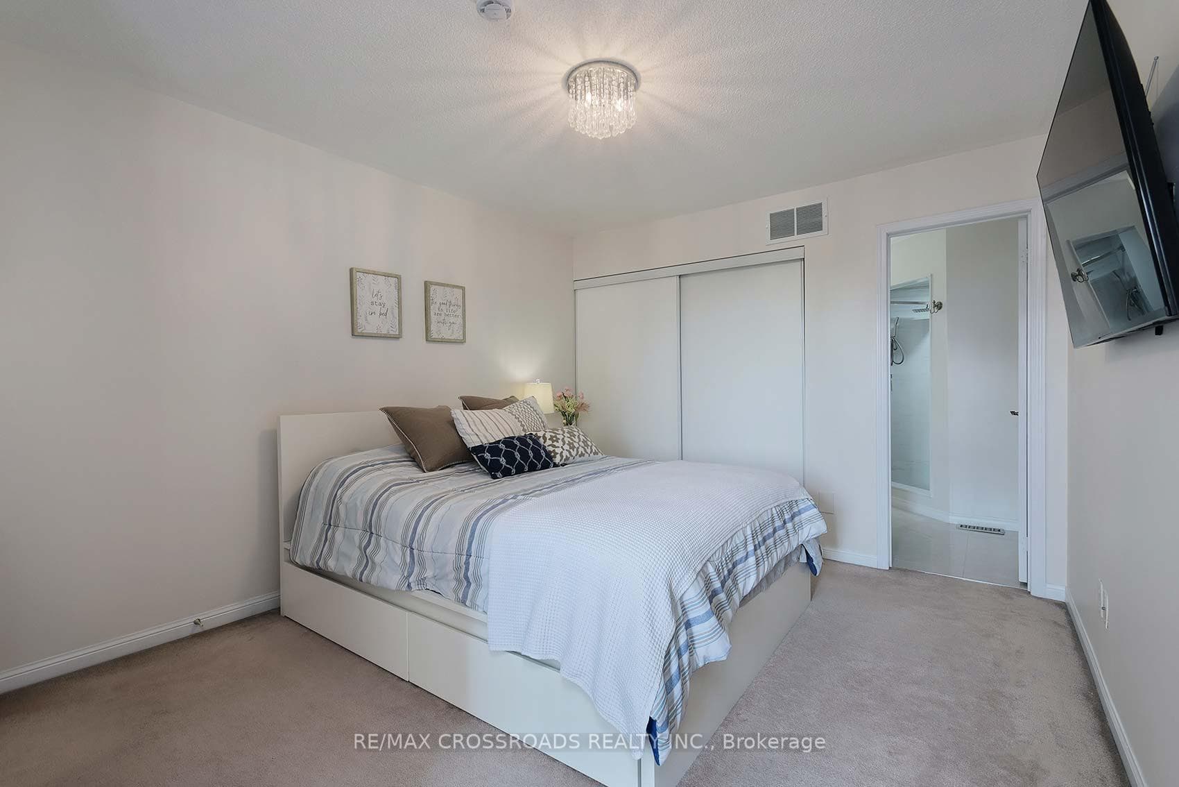 3890 Bloor Street Unit 6 photo 26