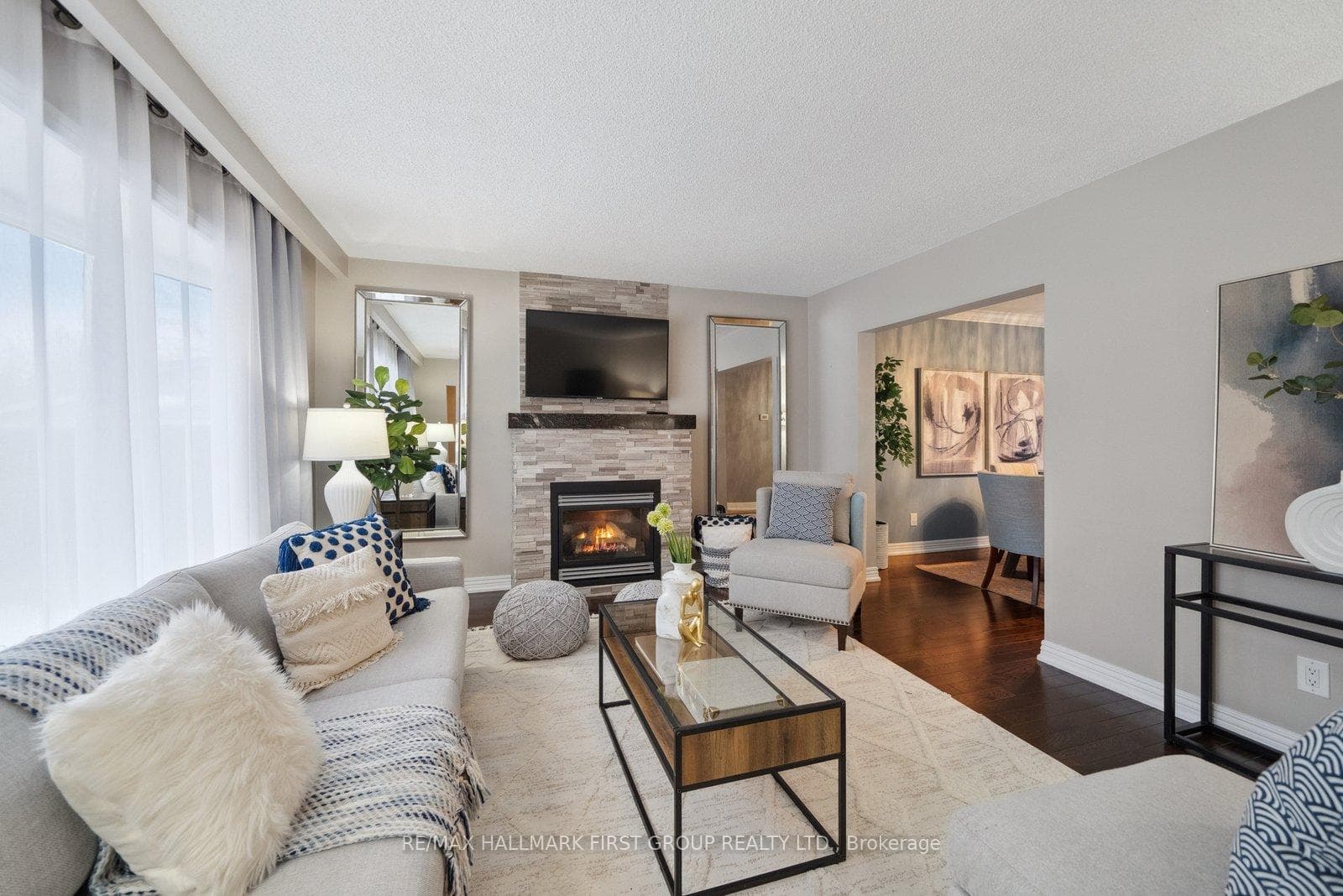 820 Hanworth Court photo 4