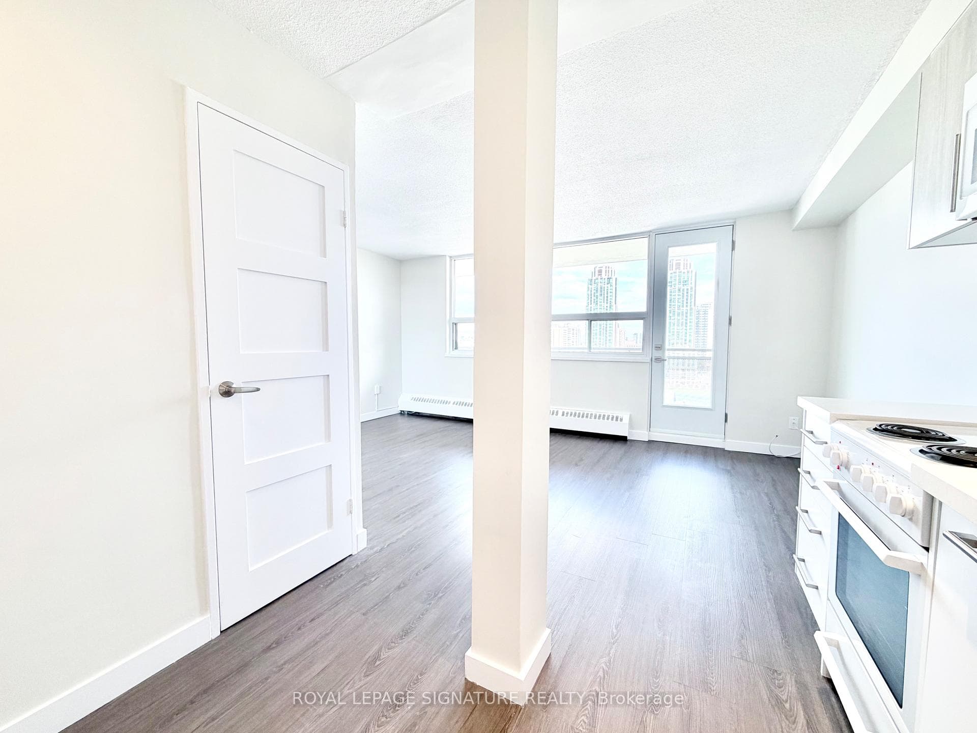 1500 Bathurst Street Unit 1206 photo 4