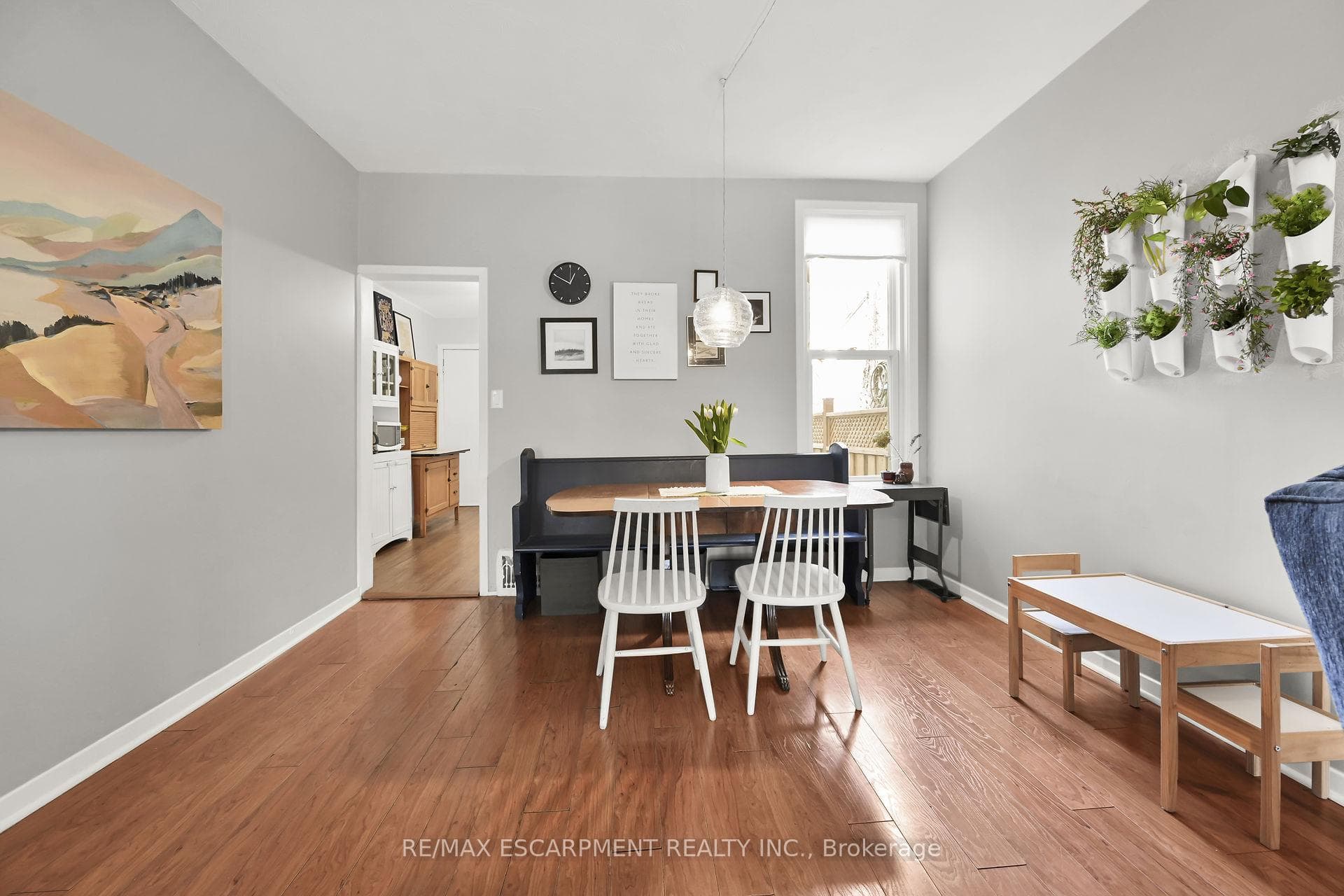 87 Gibson Avenue photo 8