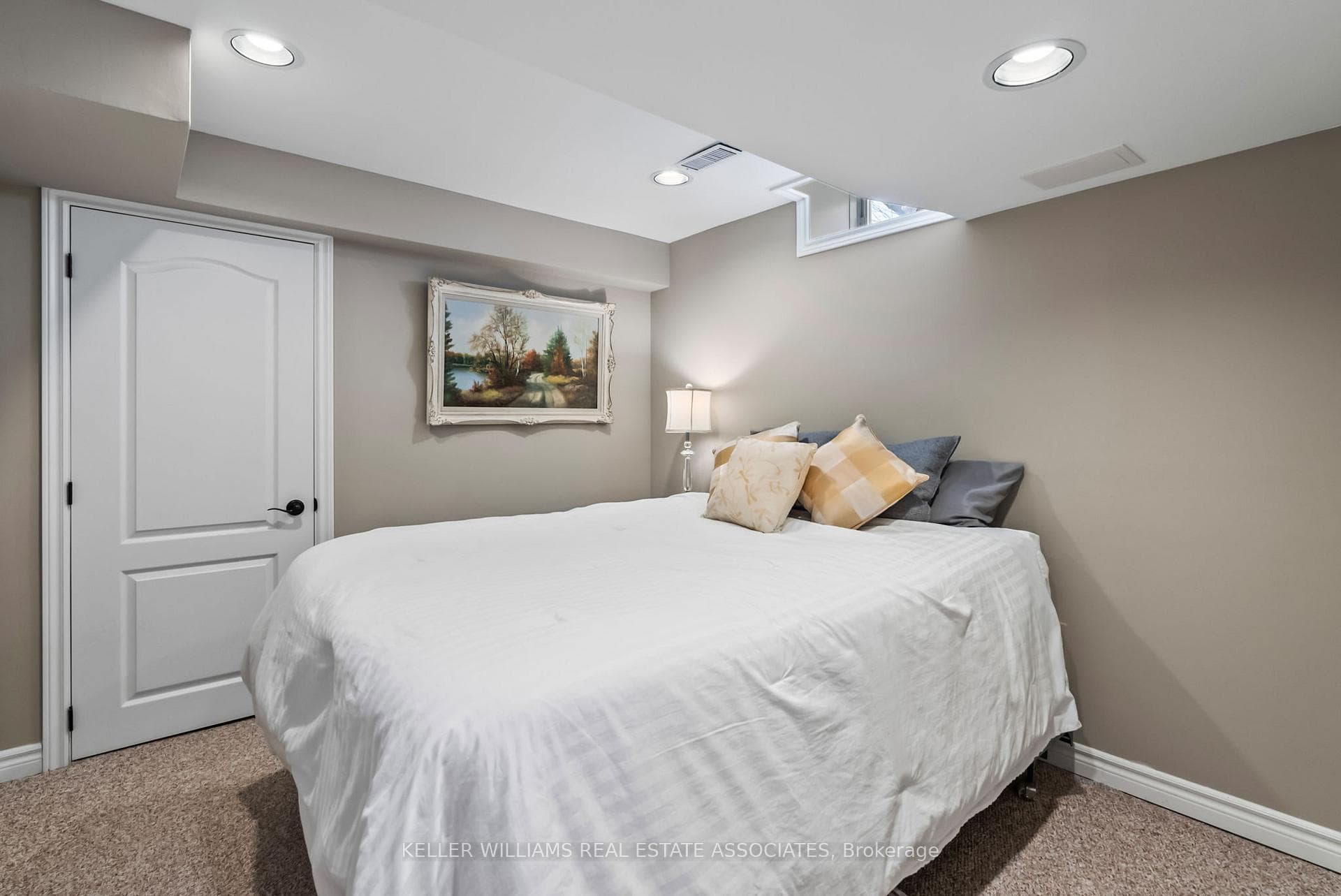 43 Bolton Drive photo 33