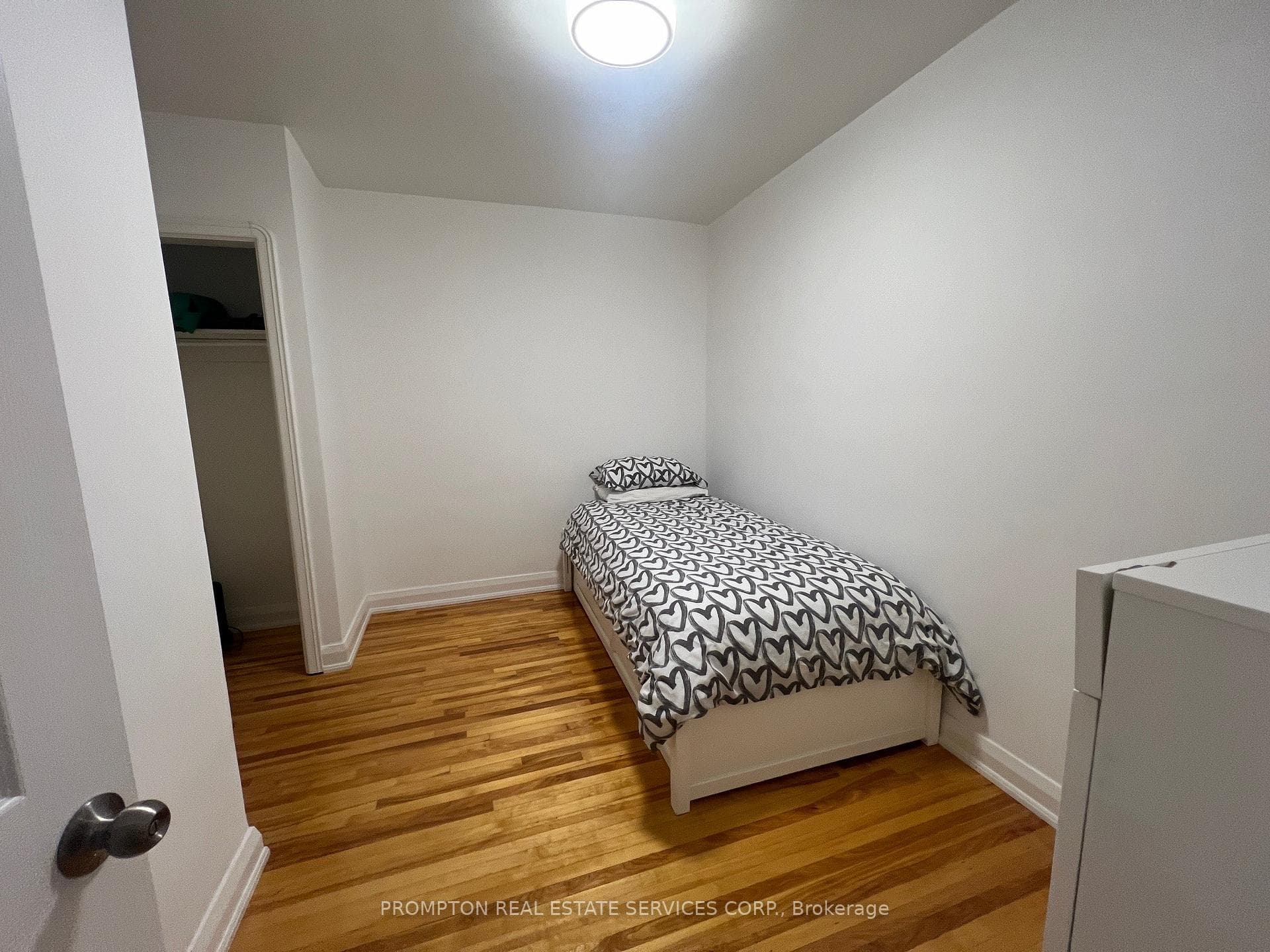 2879 St Clair Avenue Unit A photo 7