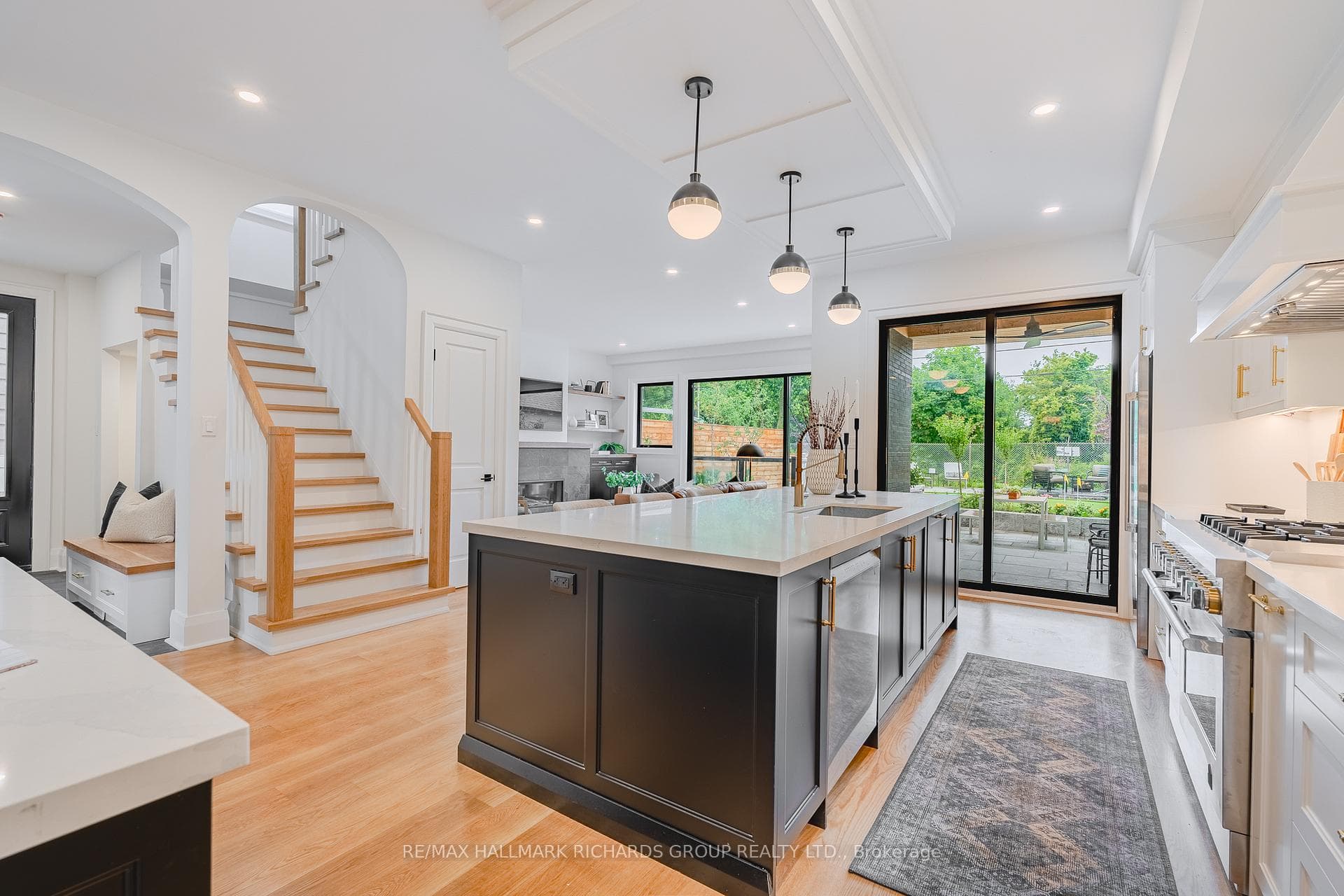 33 Lynndale Road photo 6