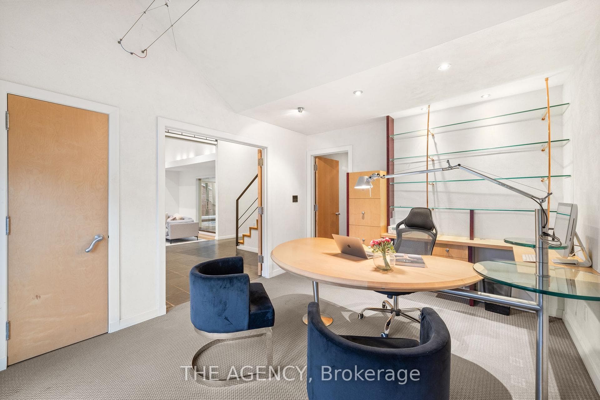 140 Chancery Drive photo 18