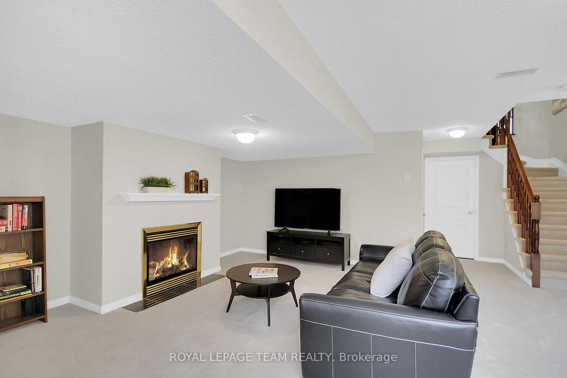 1464 Carronbridge Circle photo 33