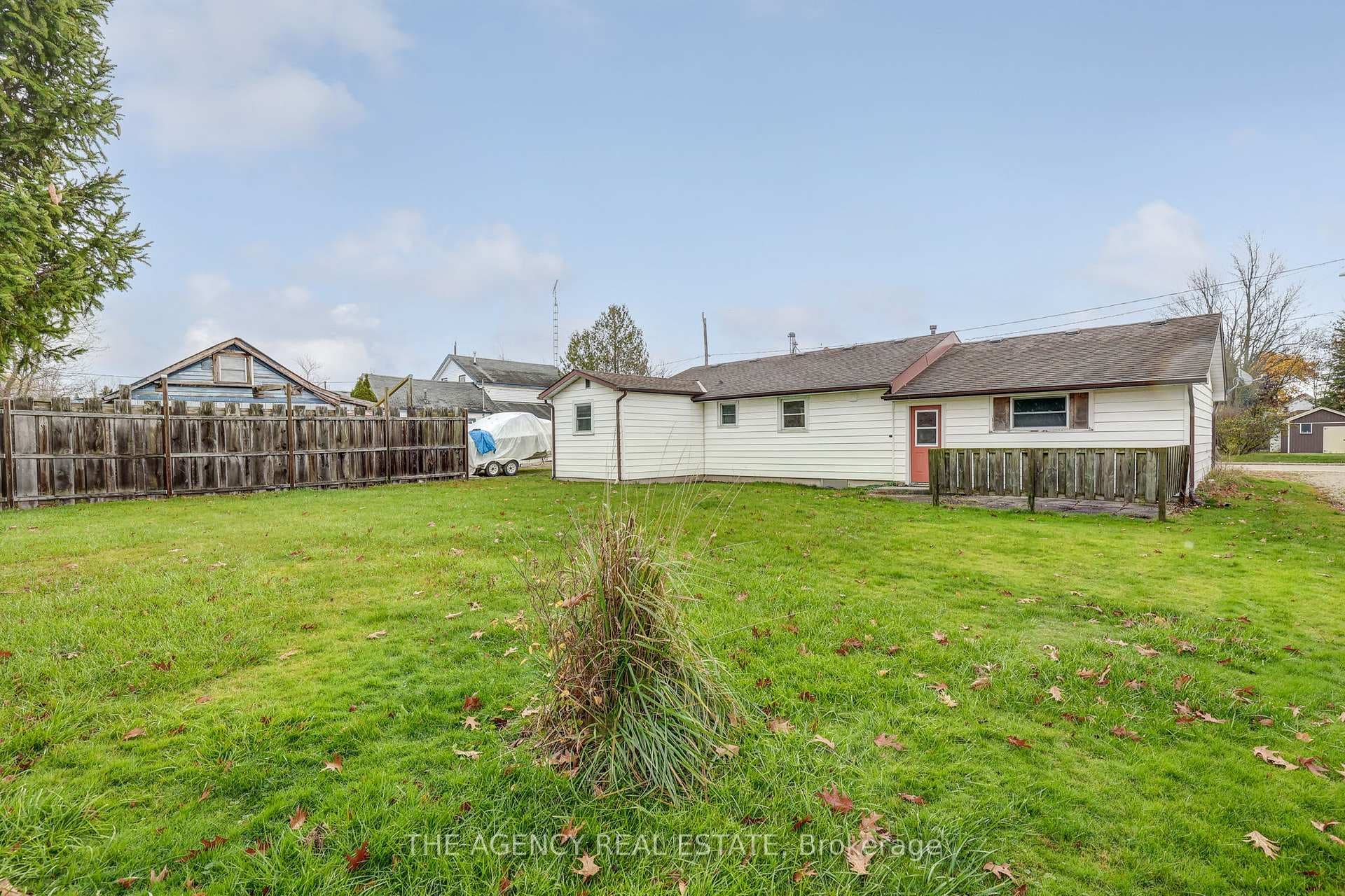 204 Symes Street photo 22