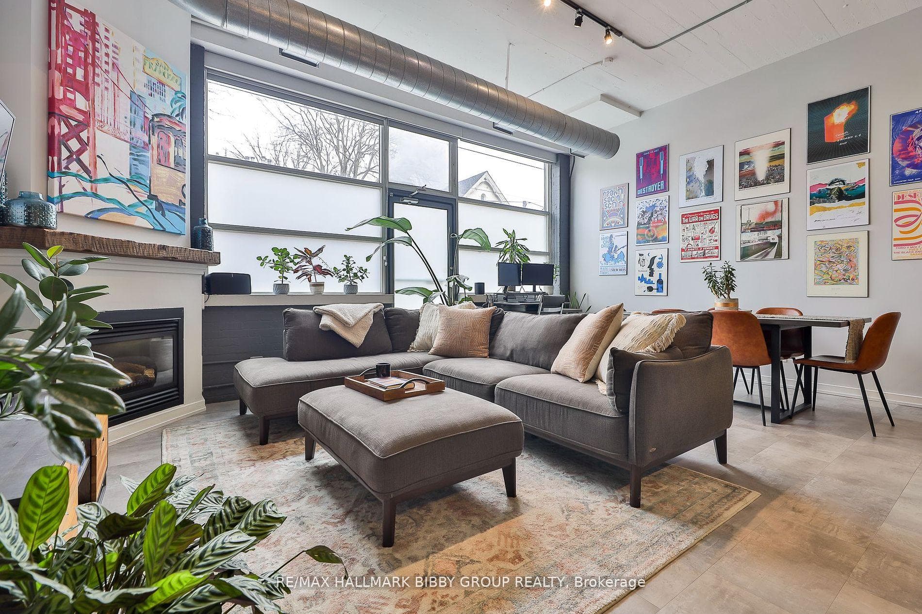 365 Dundas Street Unit 101 photo 4