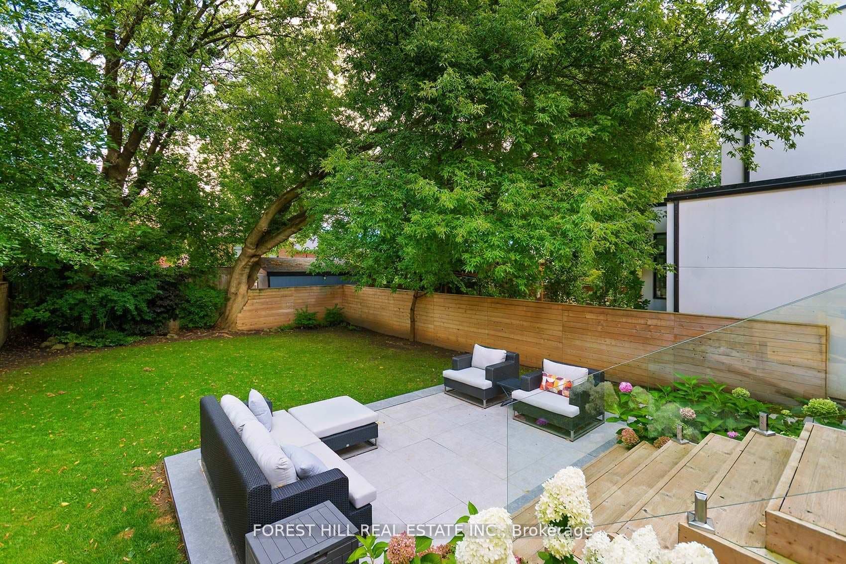 9 PEVERIL Hill photo 35