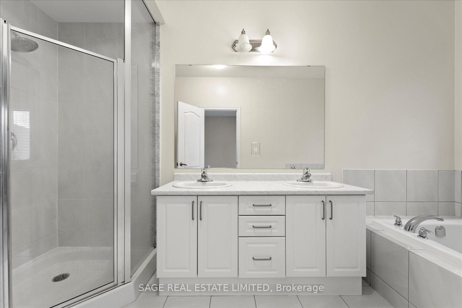 16 Gower Drive photo 14