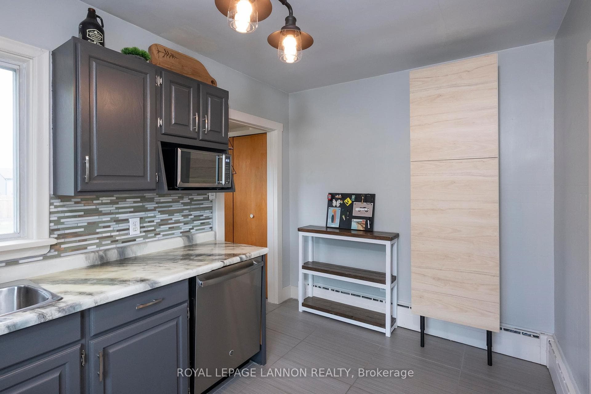 400 Morse Street photo 16