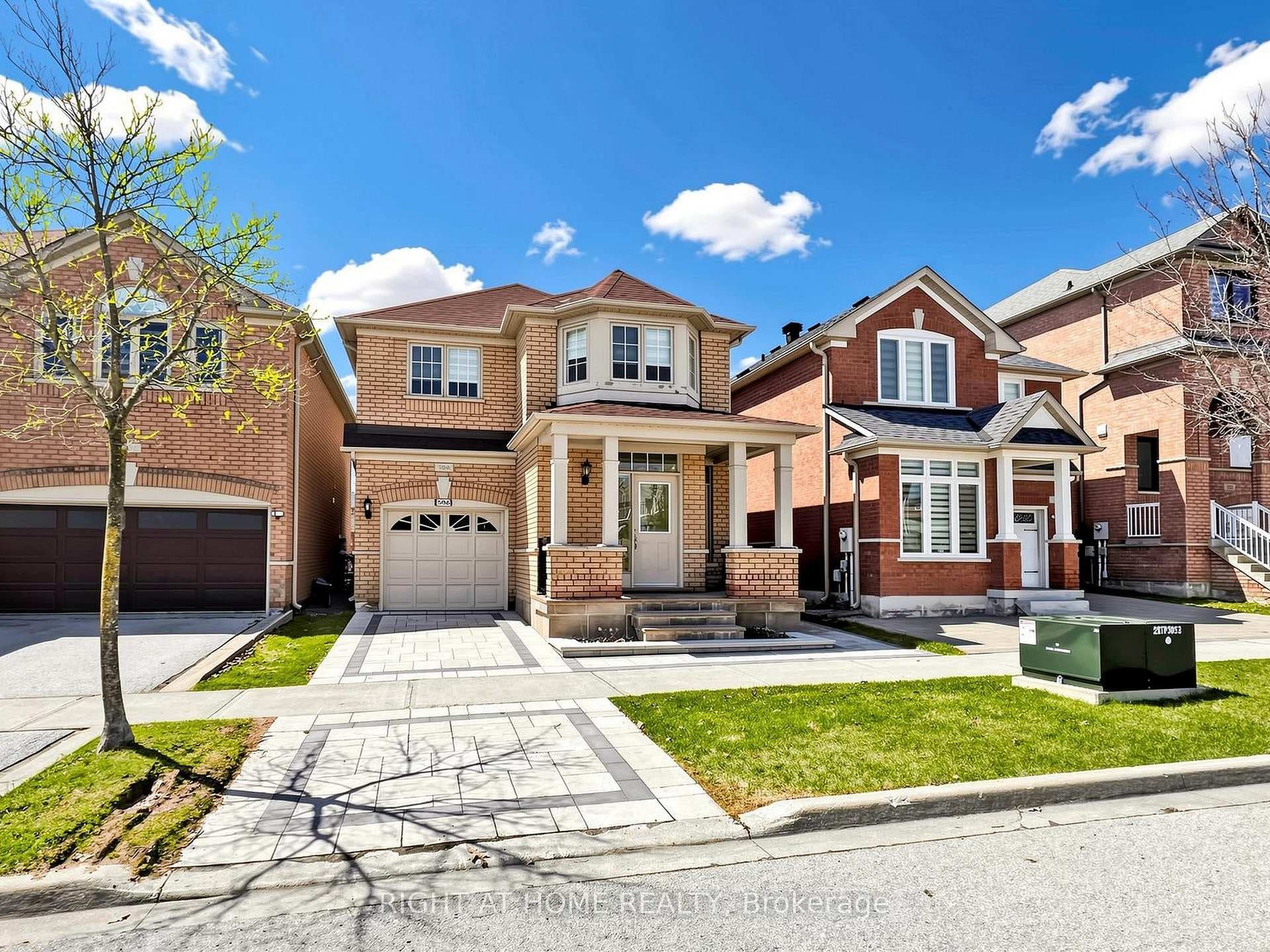 306 William Berczy Boulevard photo 2