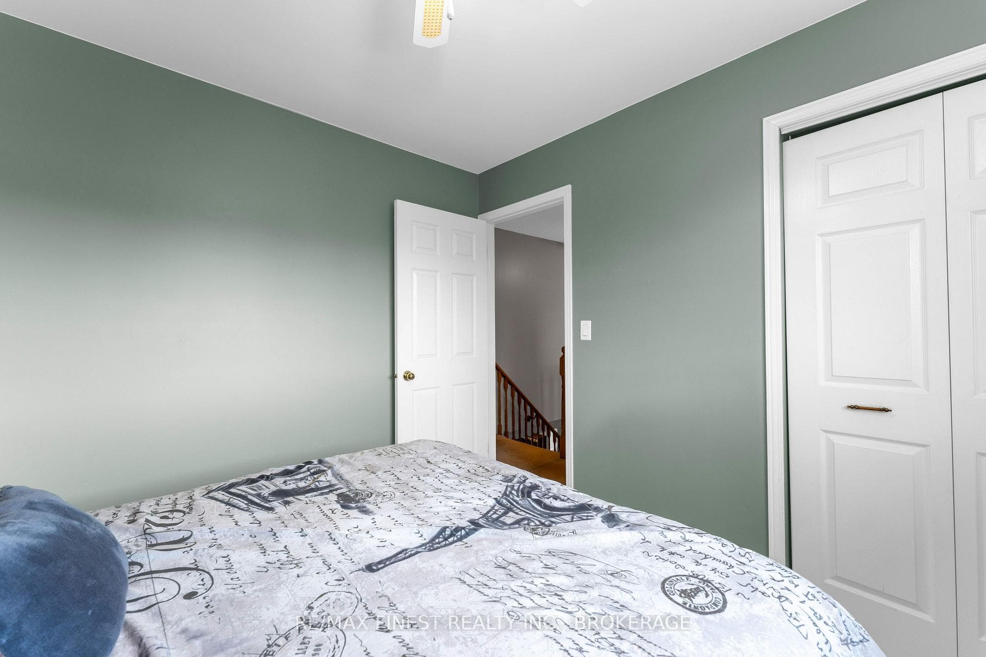943 Newhall Drive photo 33