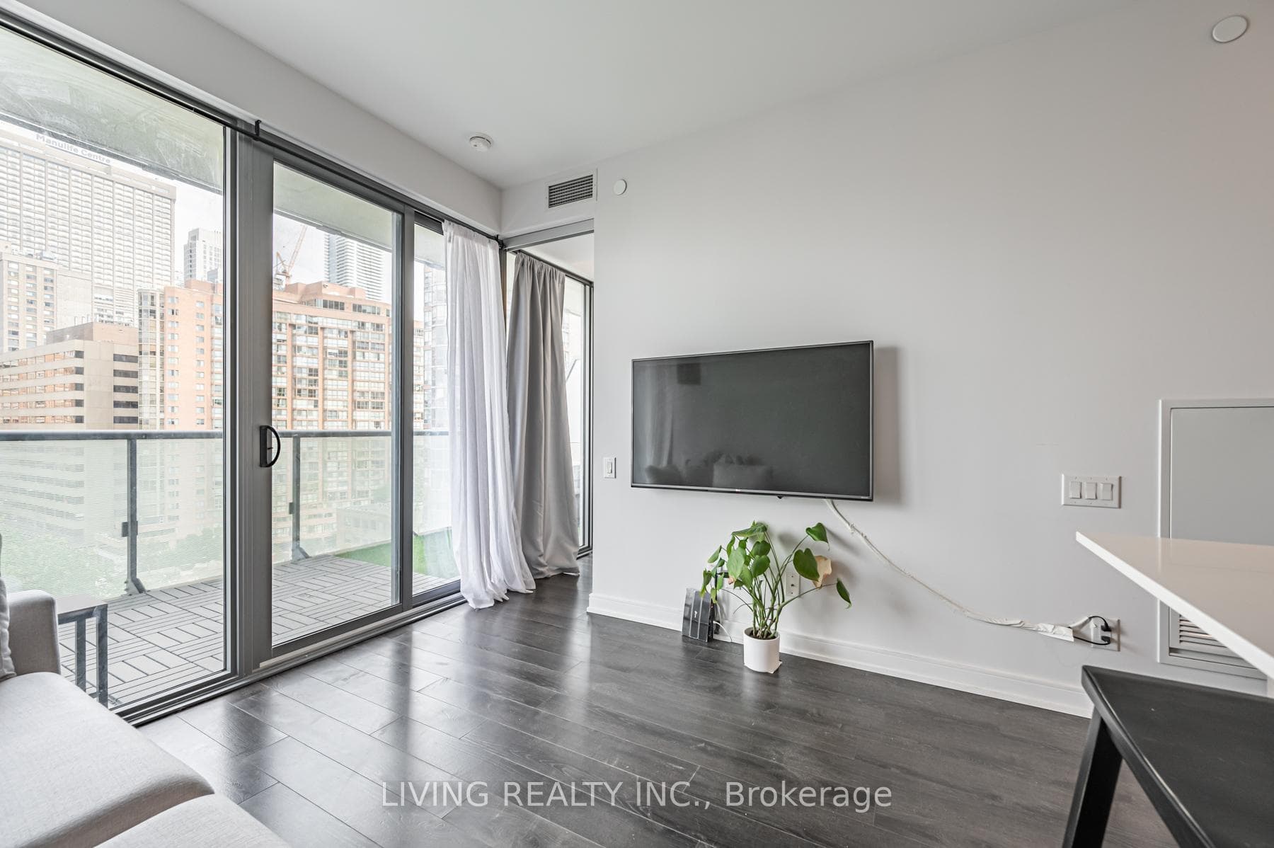 57 St Joseph Street Unit 1121 photo 9