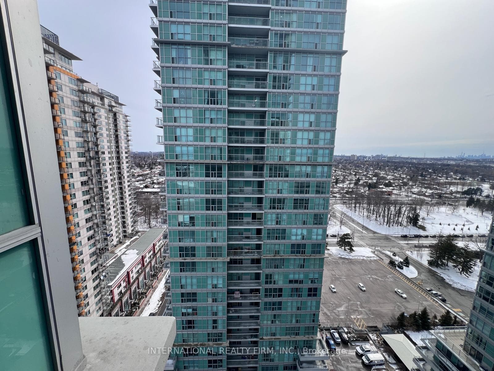 70 Town Centre Court Unit 2205 photo 27