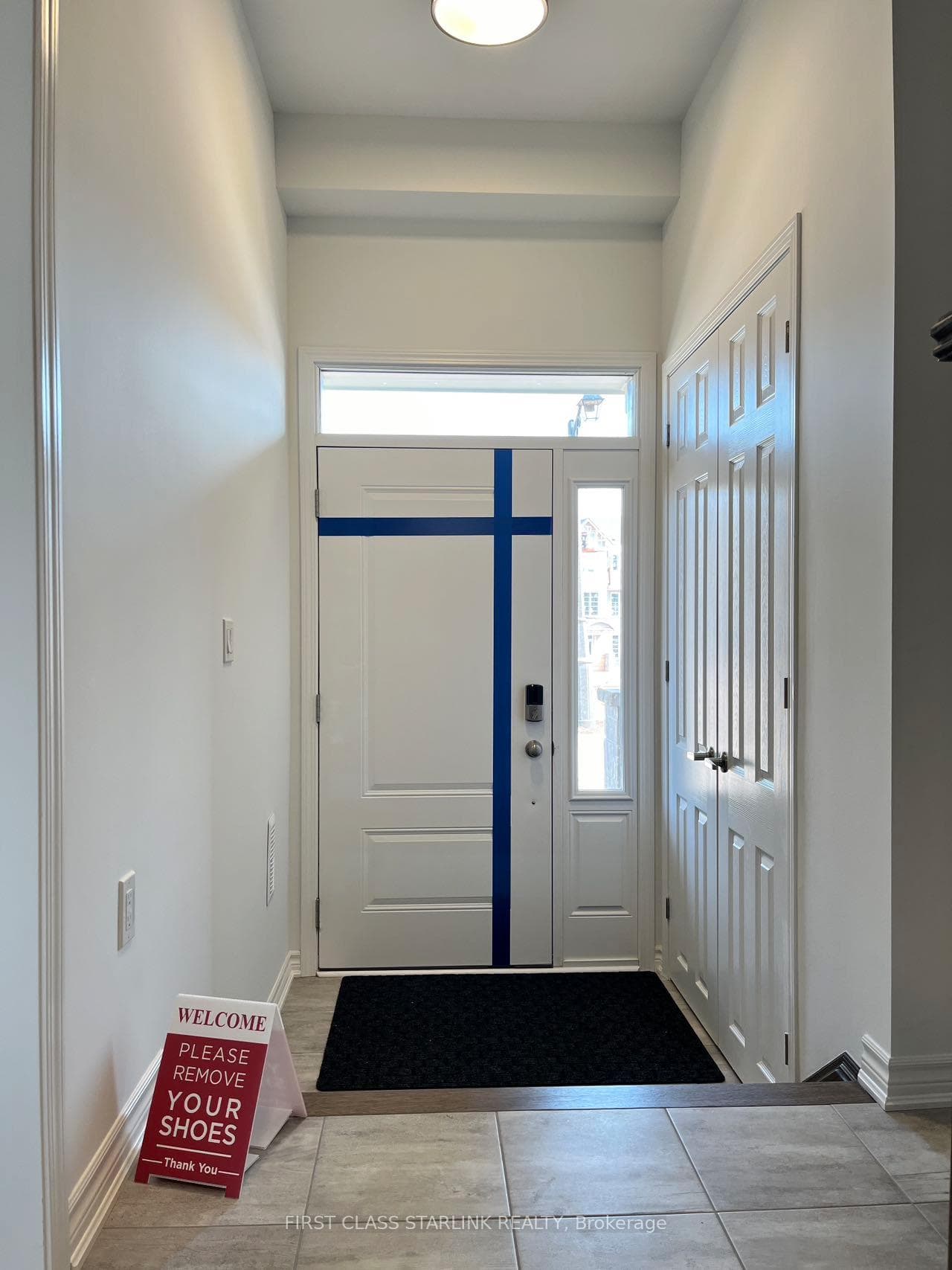 3036 Merrick Road photo 3
