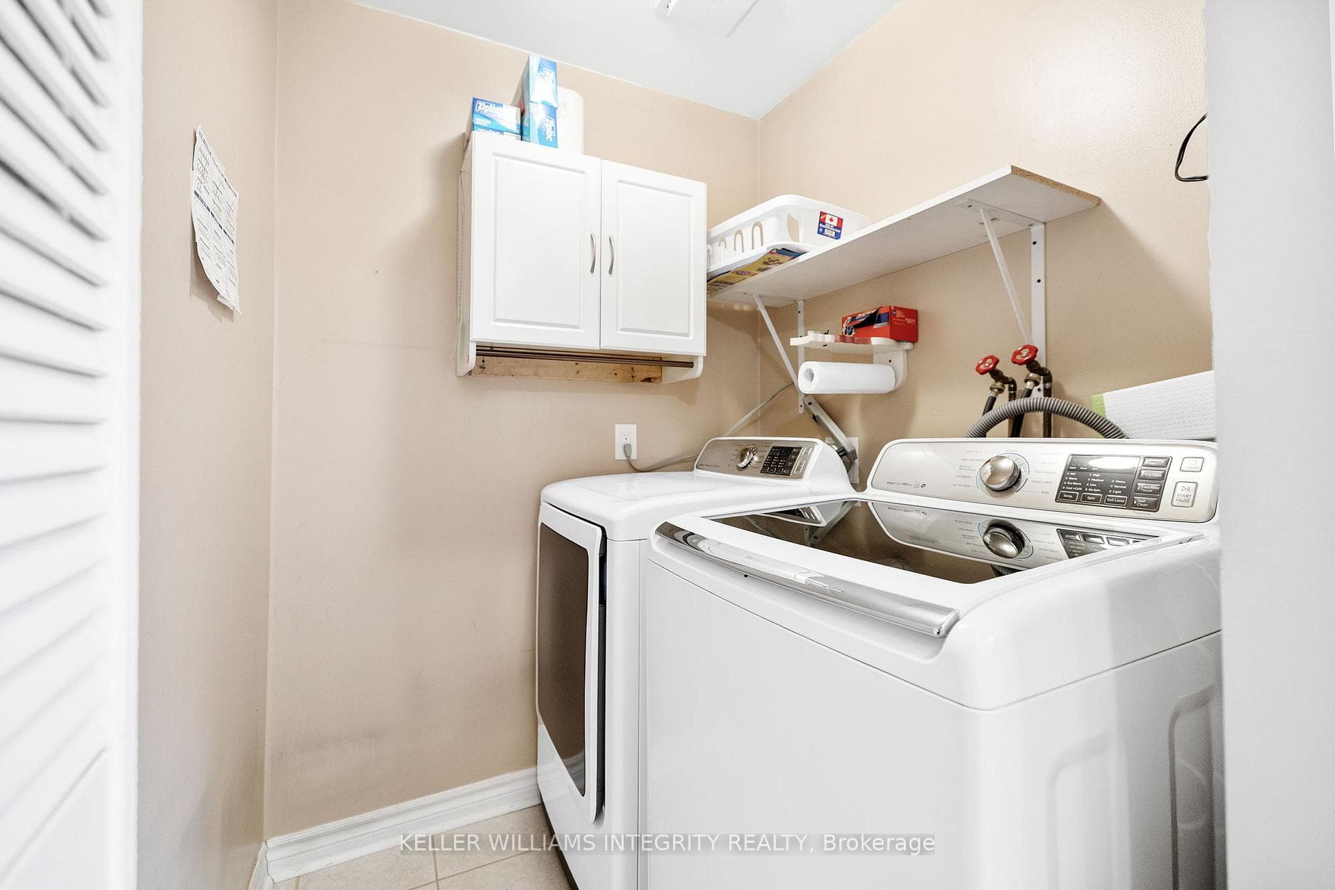 Main level laundry or pantry