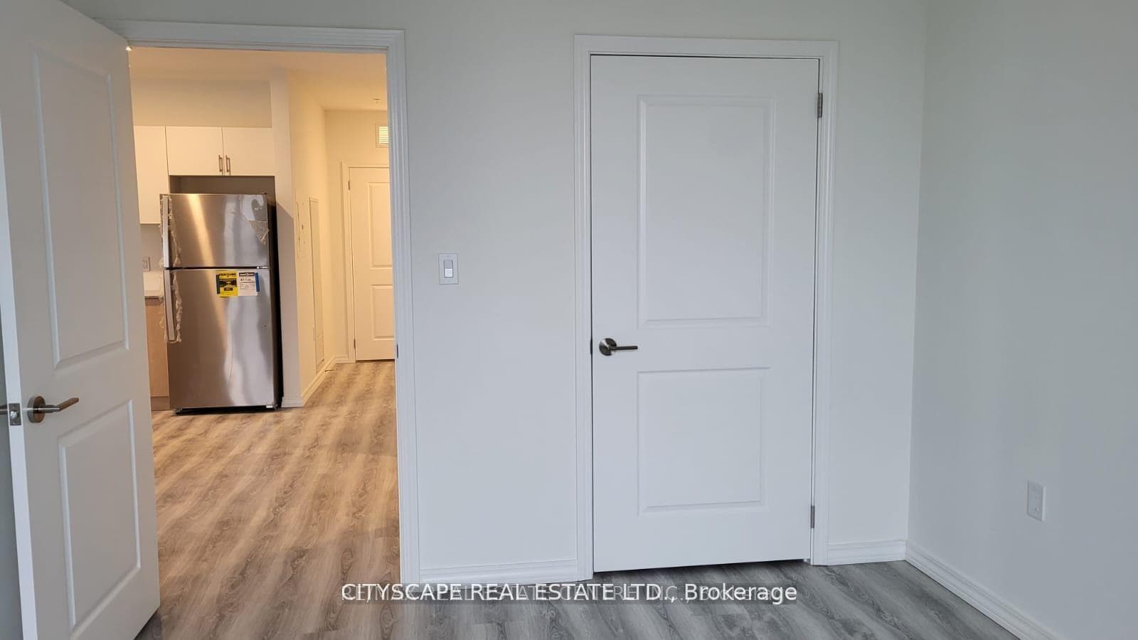 1098 Paisley Road Unit 411A photo 8