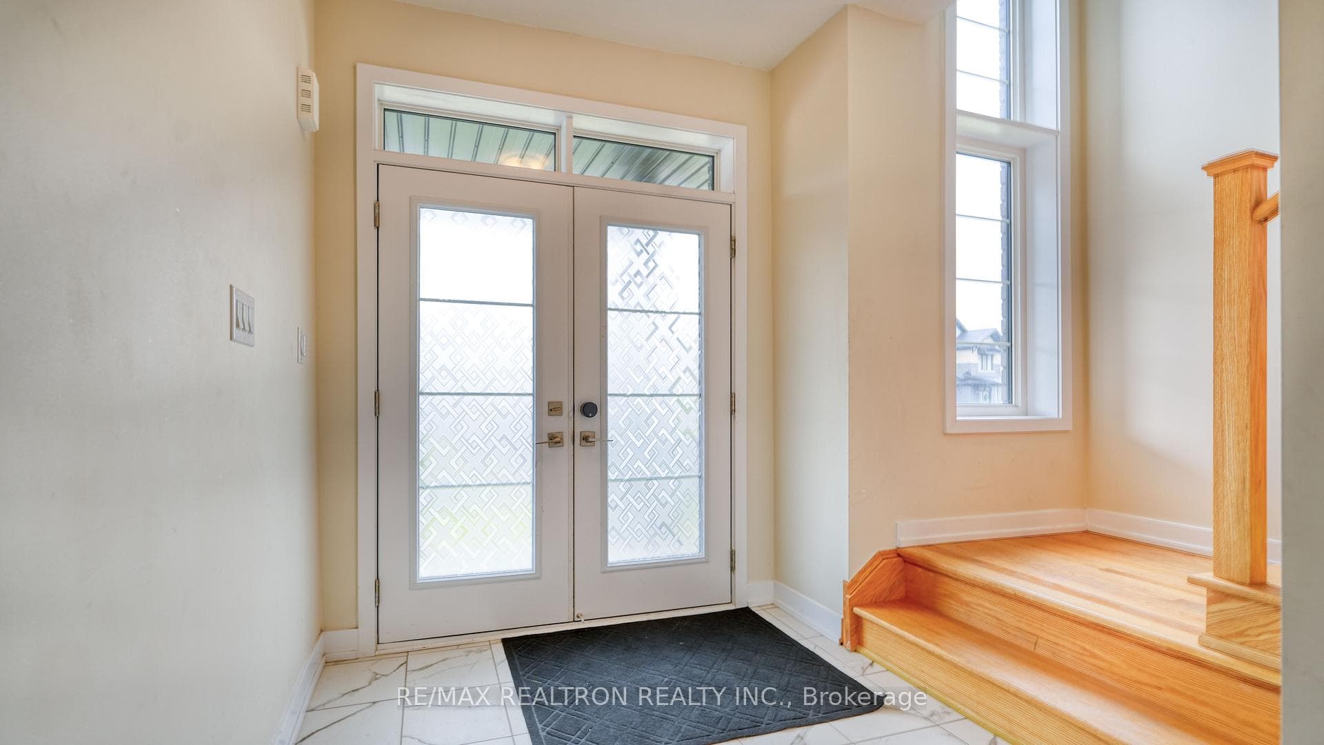 20 Hawick Crescent photo 4