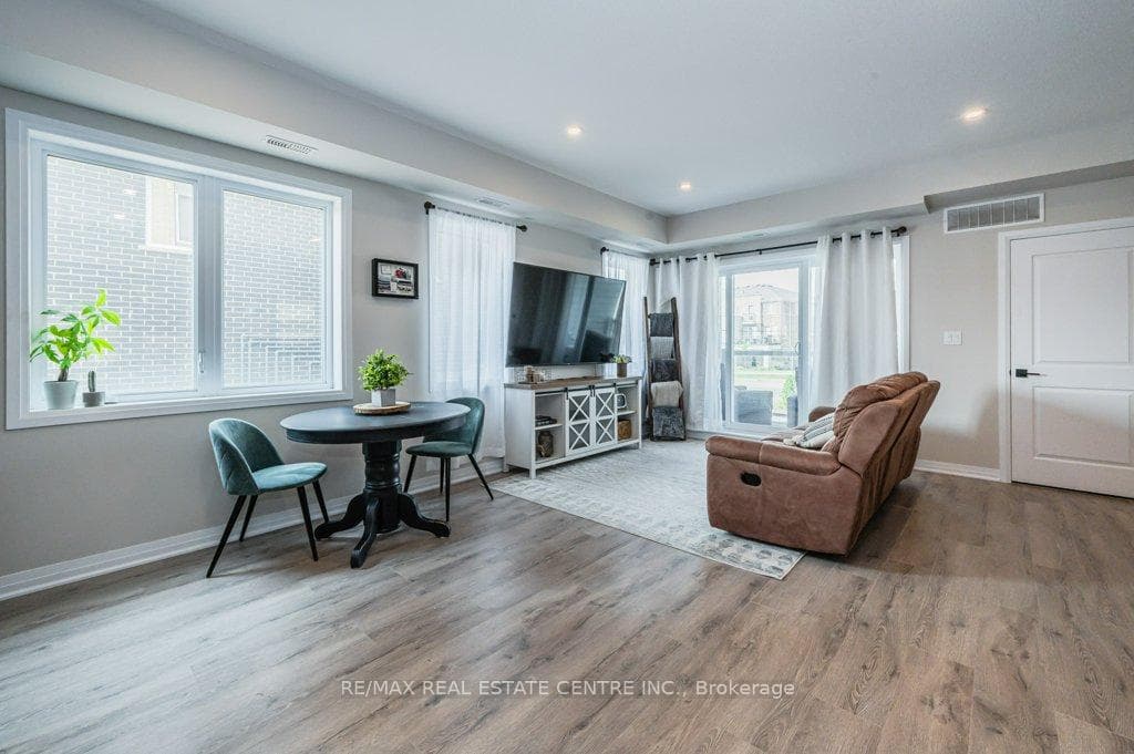 1598 Fischer Hallman Road photo 11