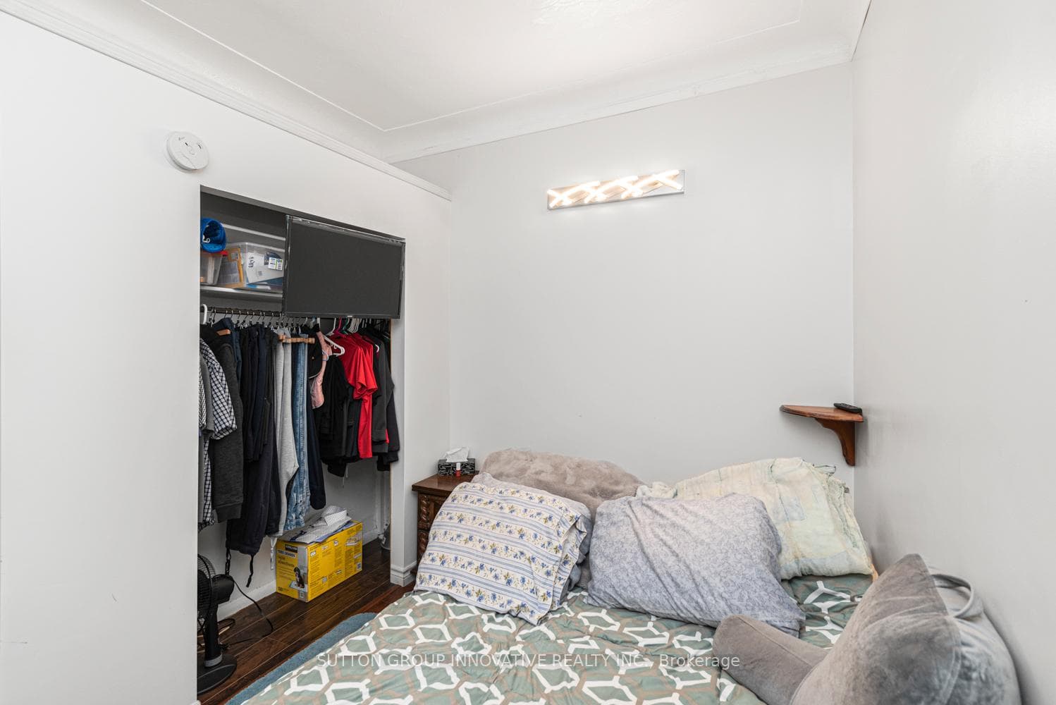 51 Beach Road photo 16