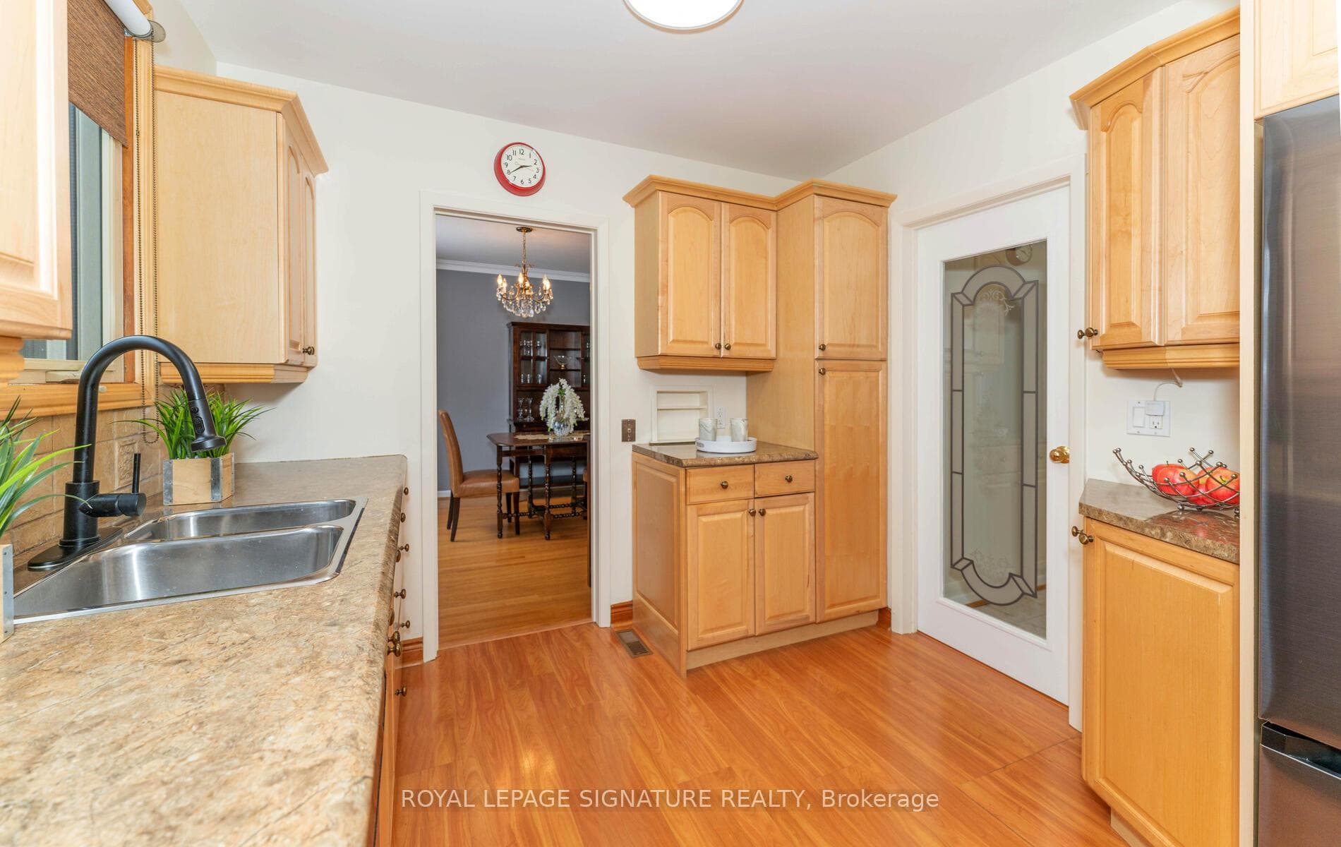 45 Castledene Crescent photo 13