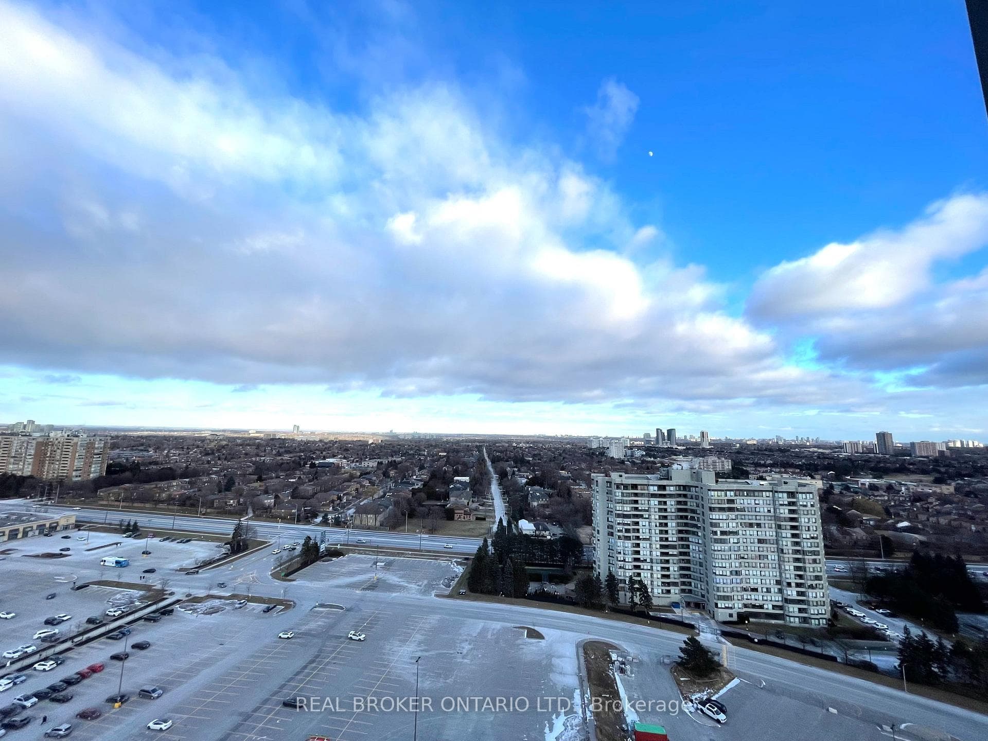 50 Upper Mall Way Unit 2009 photo 14