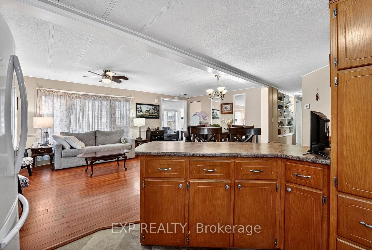 3033 Townline Road Unit 308 photo 15