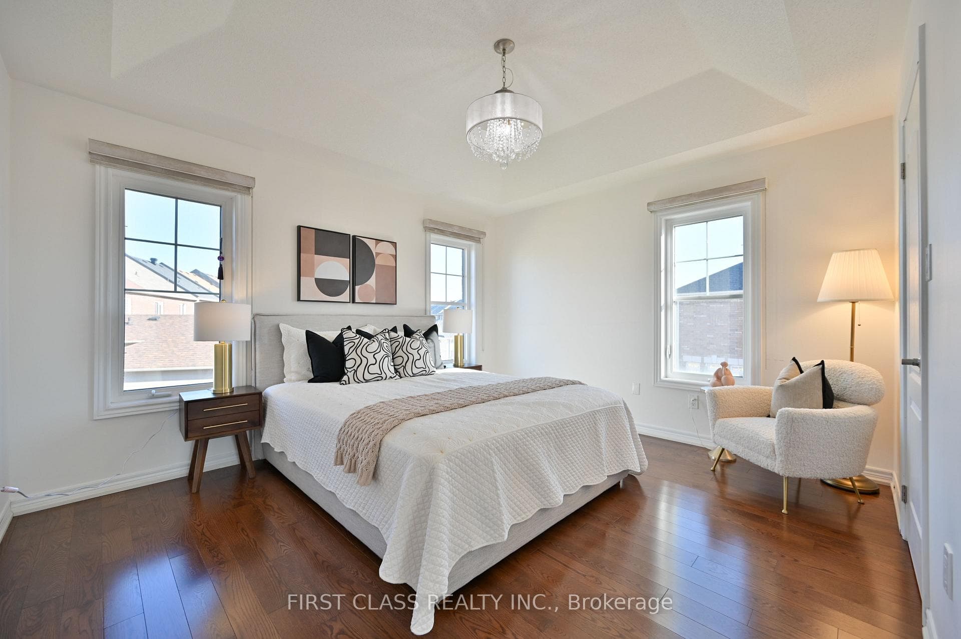 12 Princess Diana Drive photo 20