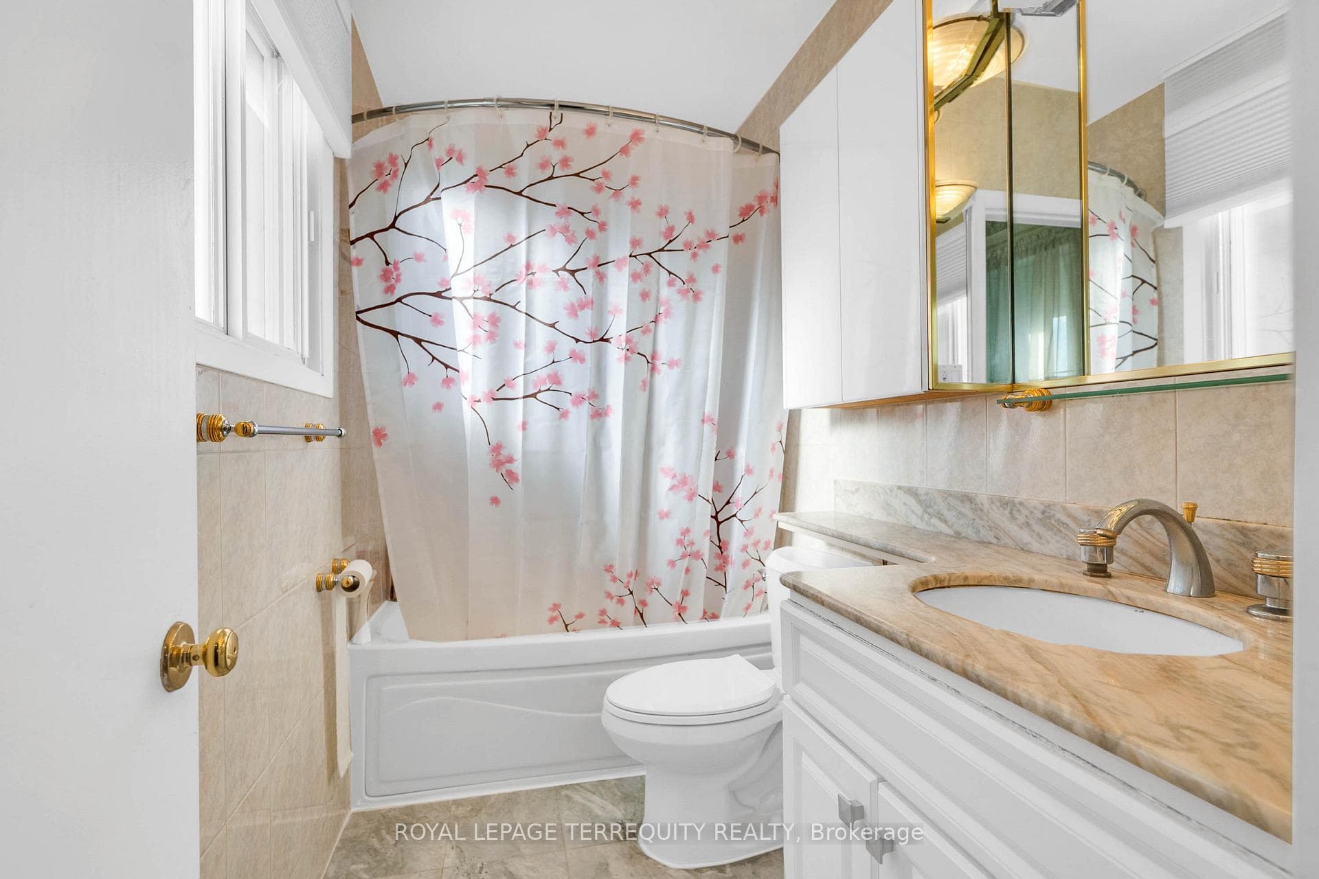 106 Grandravine Drive photo 22