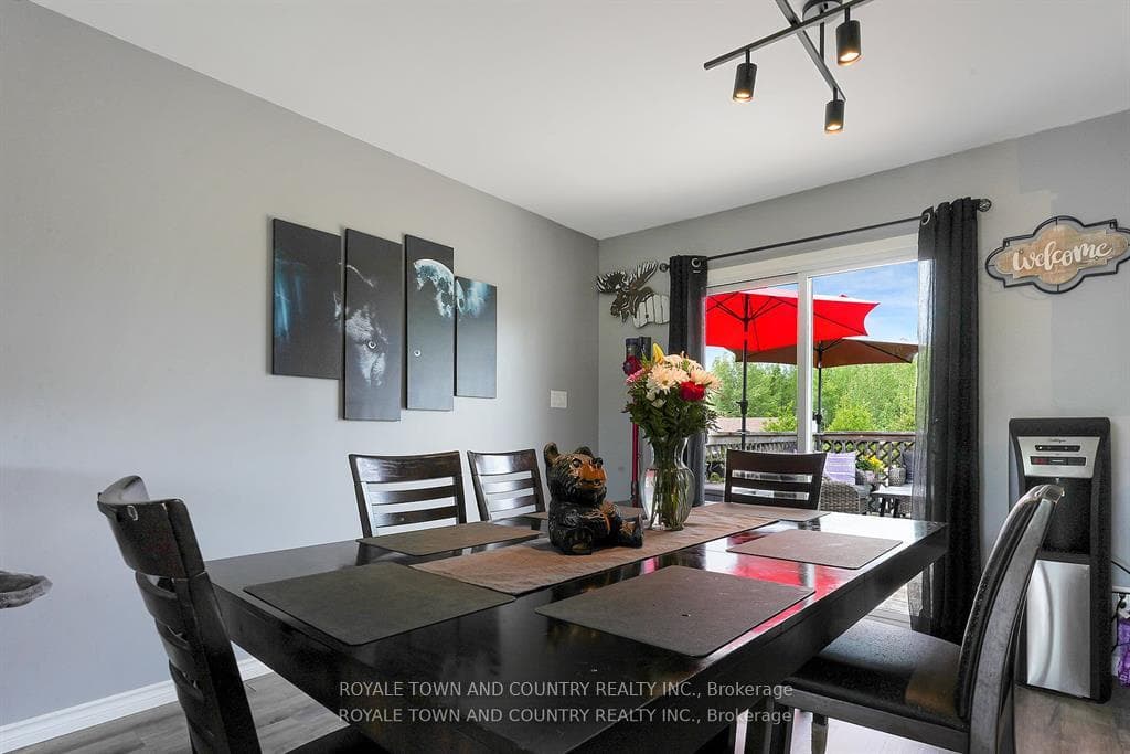 212 McGuire Beach Road photo 9