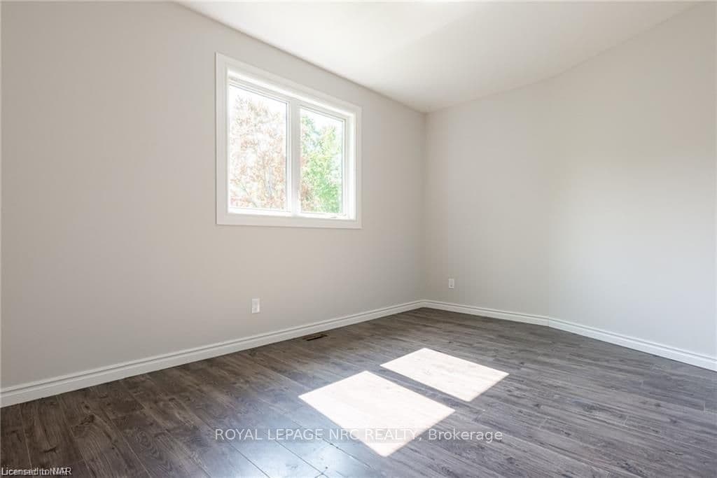 15 BELTON Boulevard Unit Main photo 9