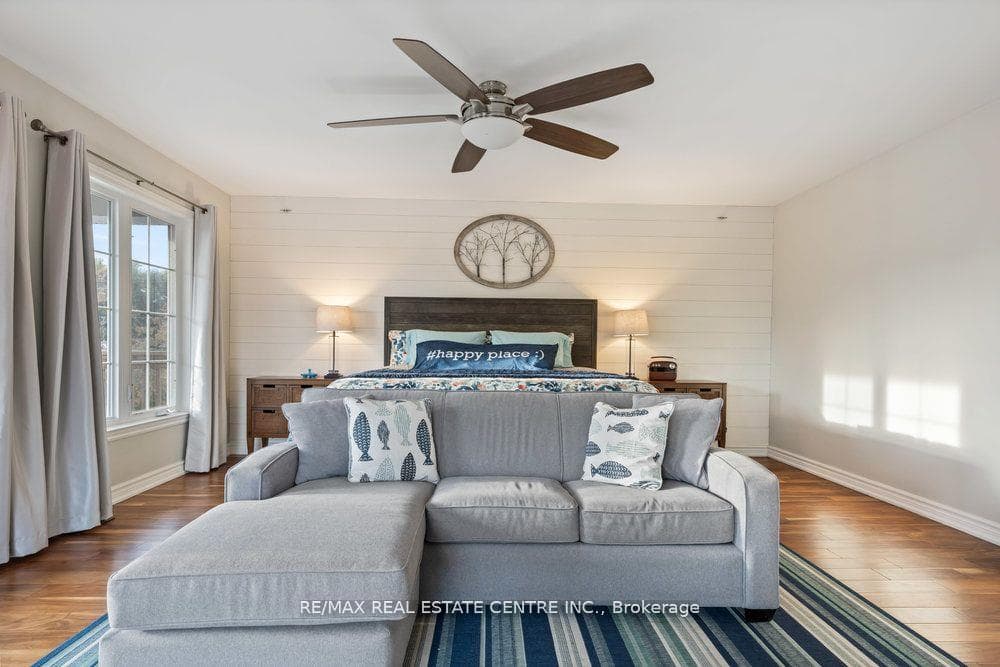 54 Lakeview Avenue photo 25