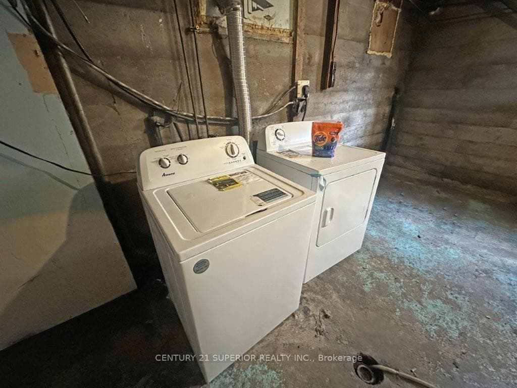 207 Cumming Street photo 34