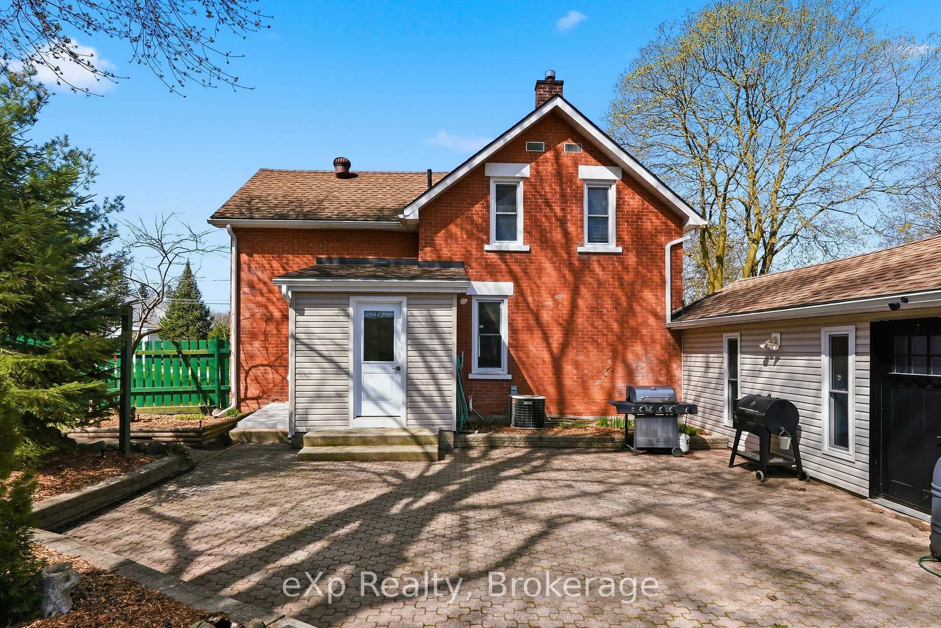 361 6th Avenue photo 27
