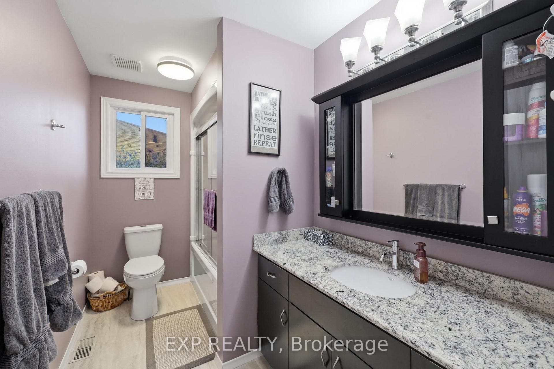 271 Anne Street photo 36