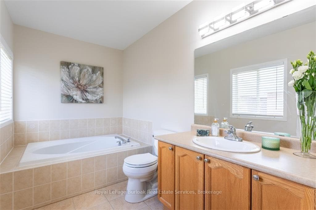 5269 Nova Crescent photo 17