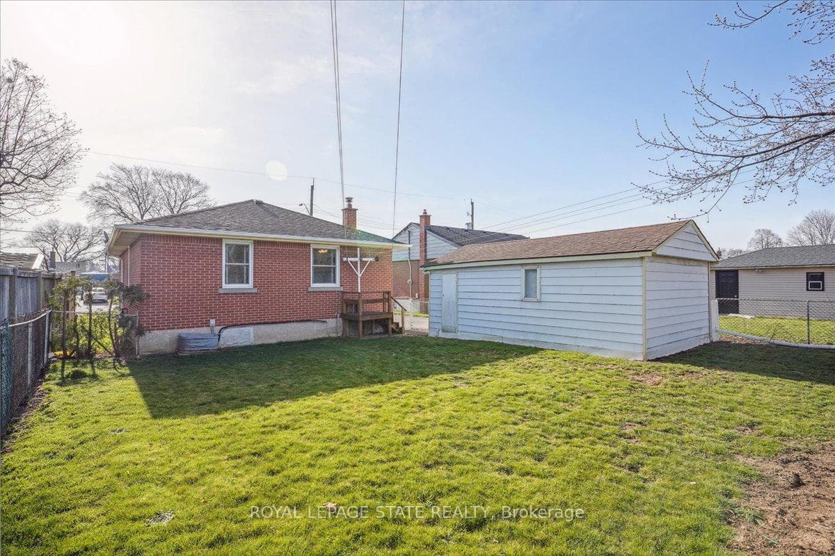 16 Greenwood Street photo 33