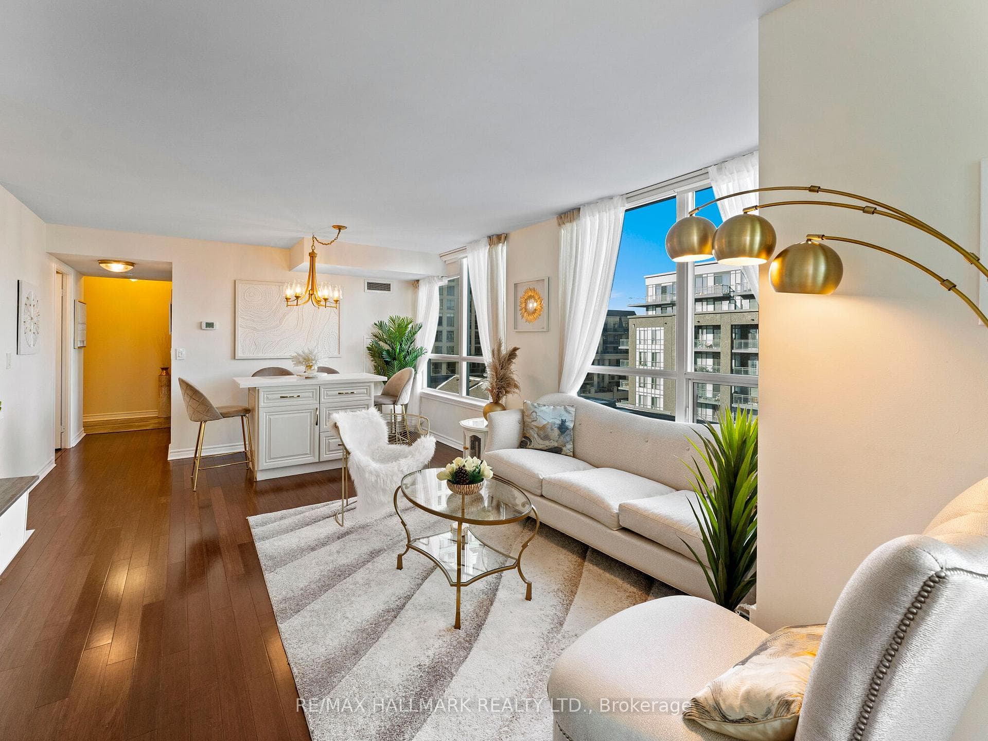 17 Barberry Place Unit 702 photo 8