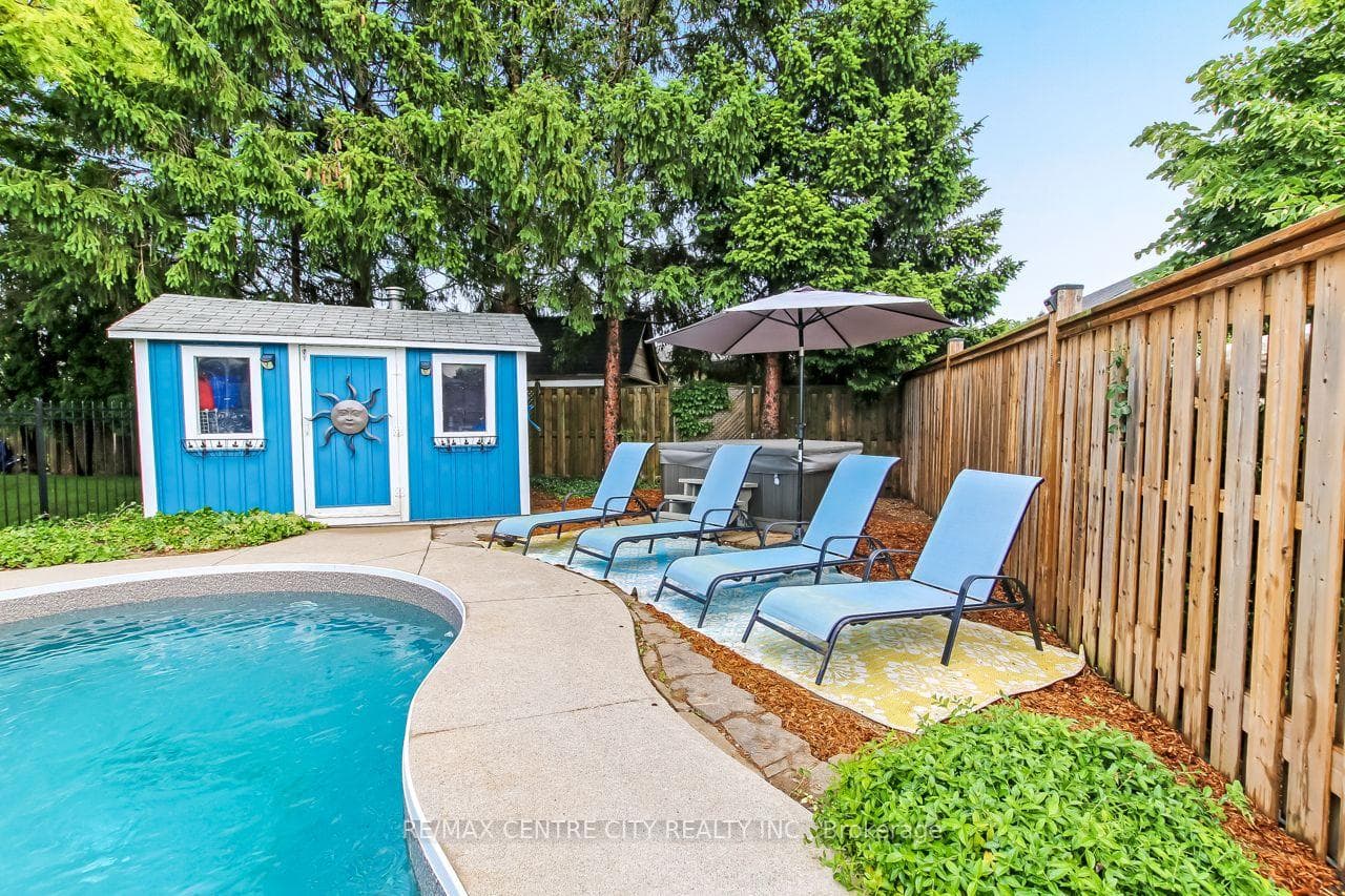 96 Carrie Crescent photo 27