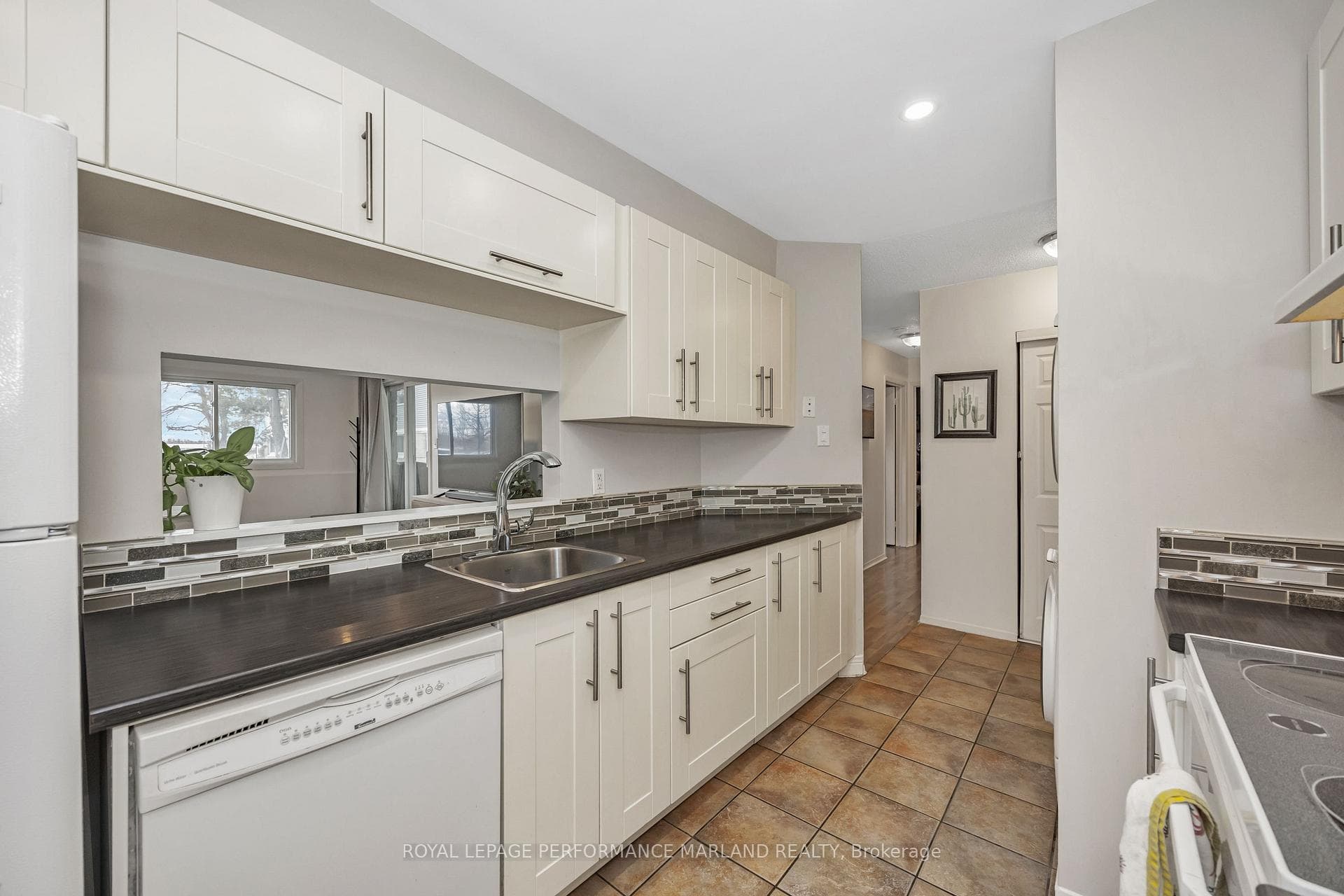 214 Viewmount Drive Unit 118 photo 12
