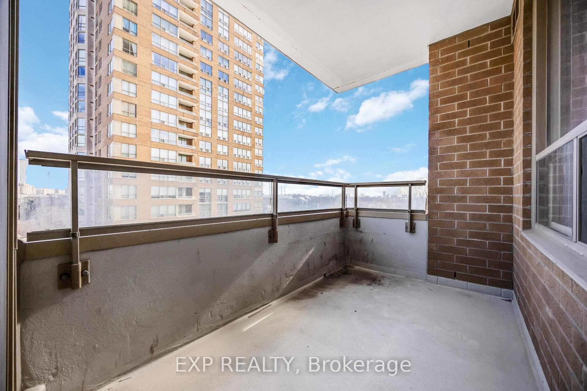 205 Wynford Drive Unit 606 photo 40