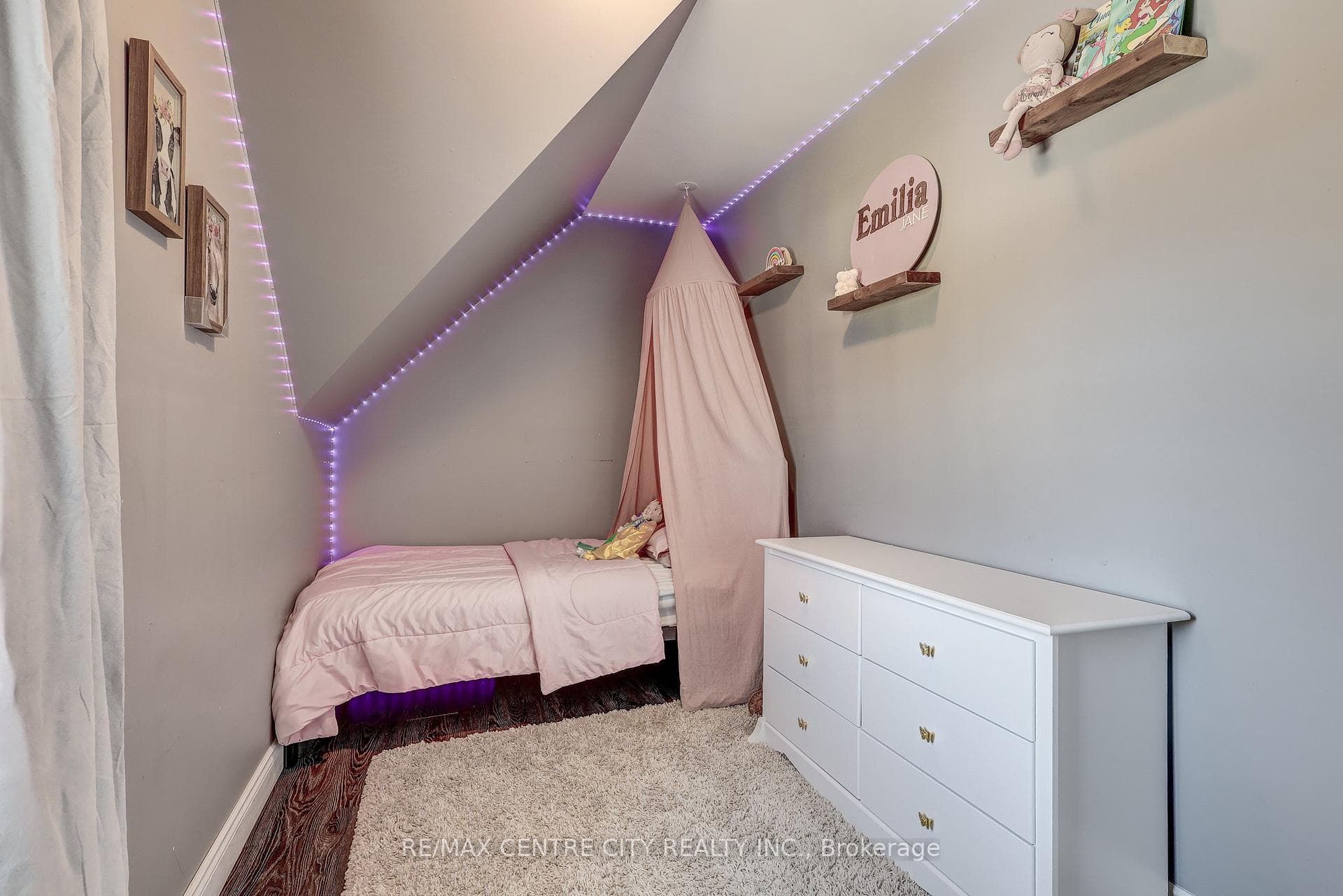 Bedroom #1