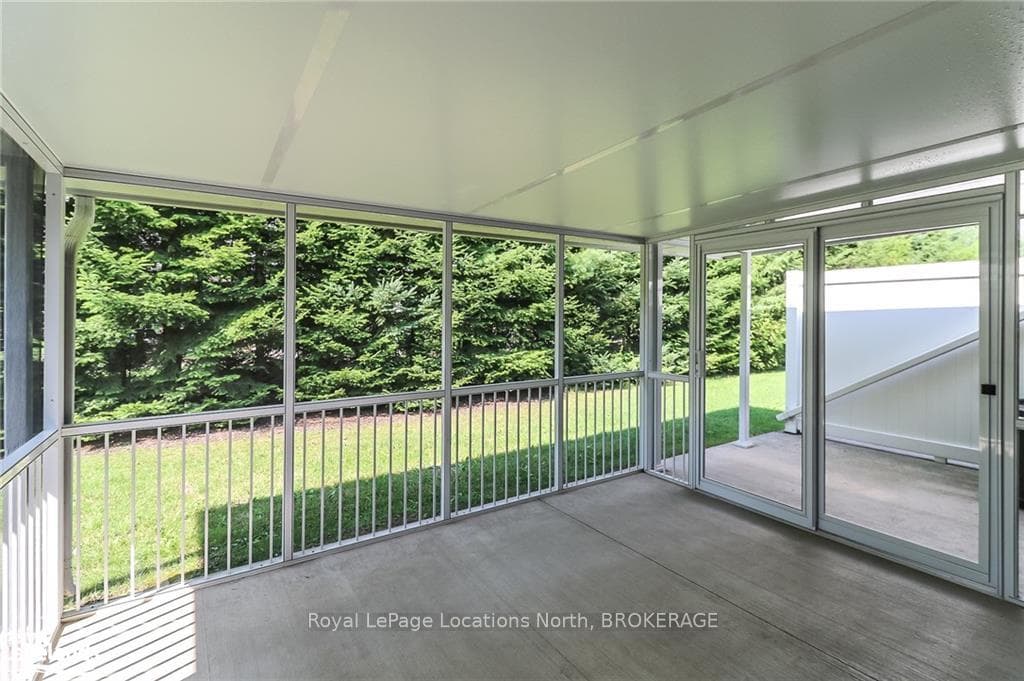 48 CLOVER Crescent photo 25