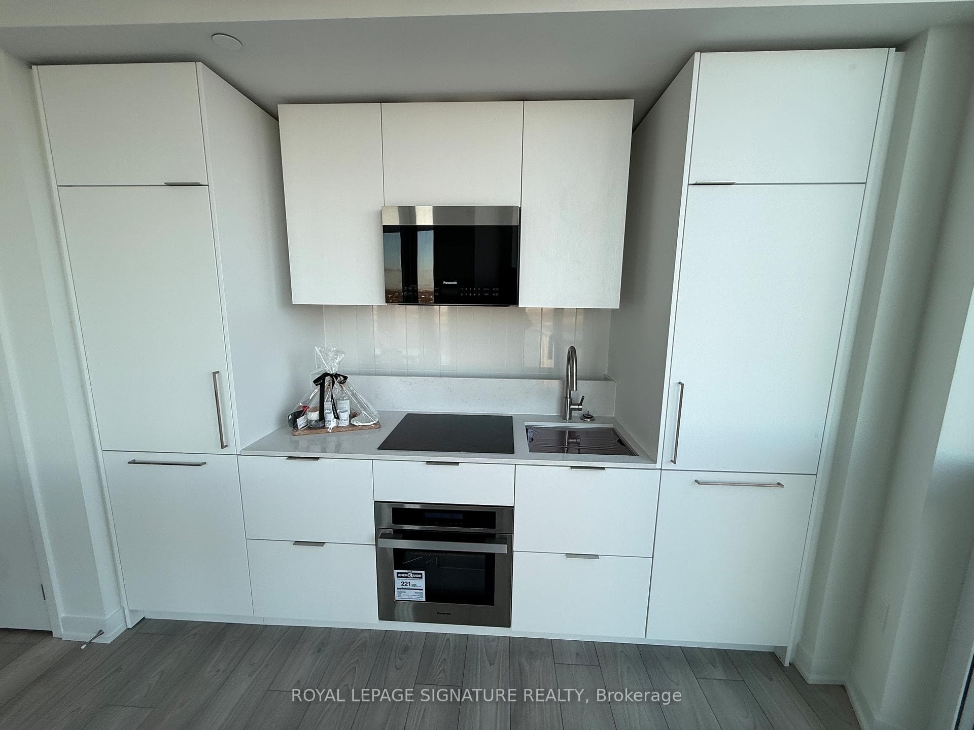 1 Fairview Road Unit 1304 photo 16