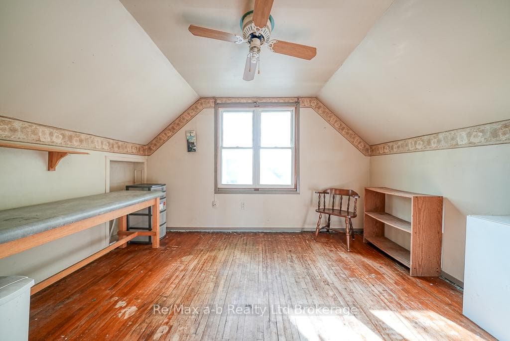 244 Evelyn Avenue photo 20