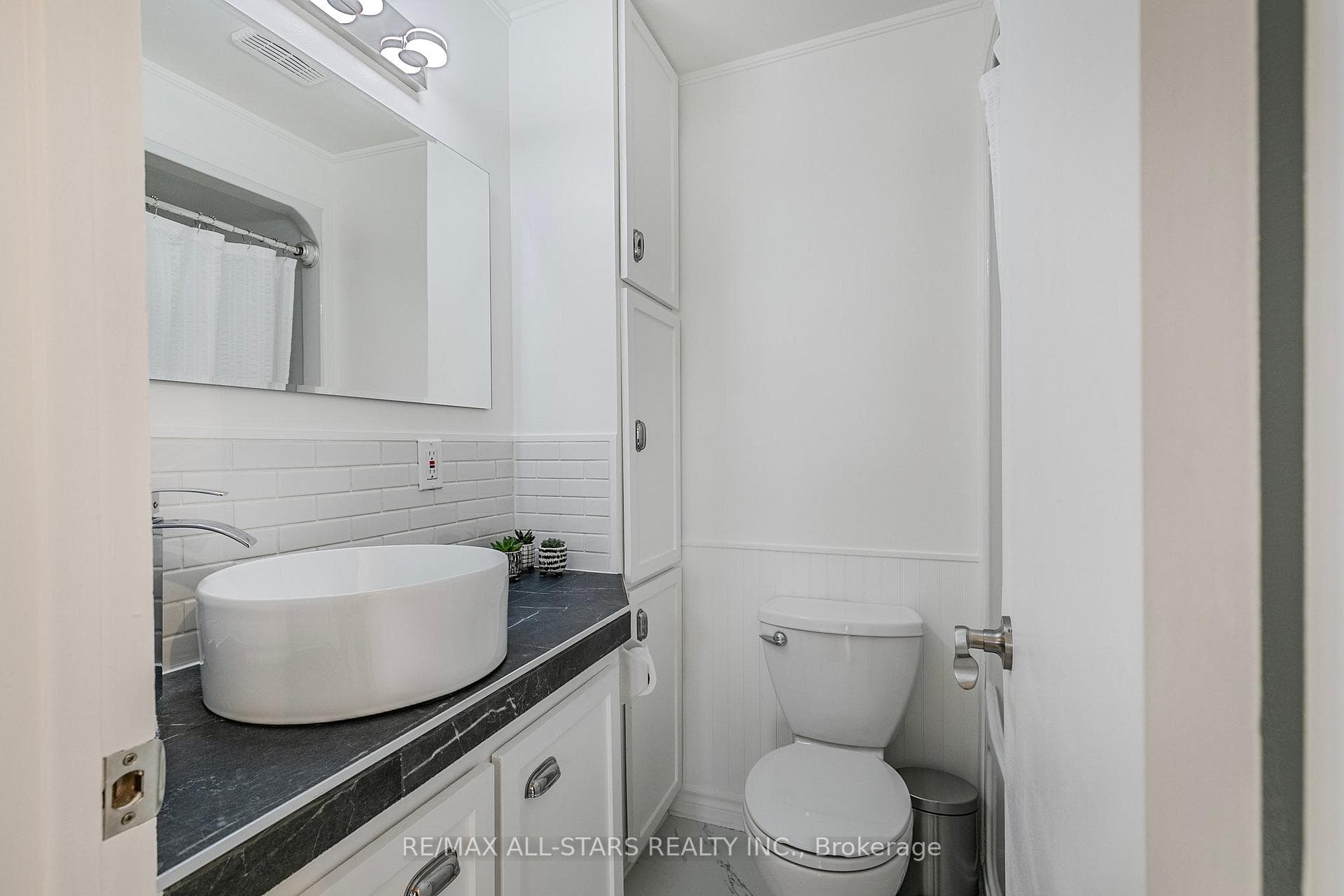 104 Marietta Street photo 16