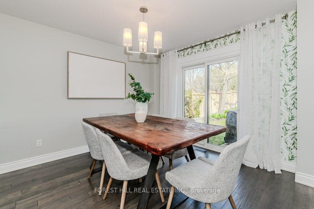 29 Fernbrook Crescent photo 9