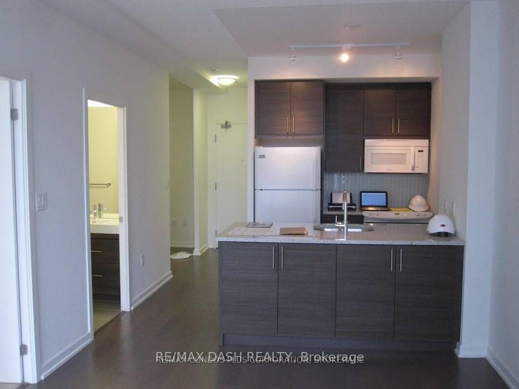 70 Forest Manor Road Unit 328 photo 2