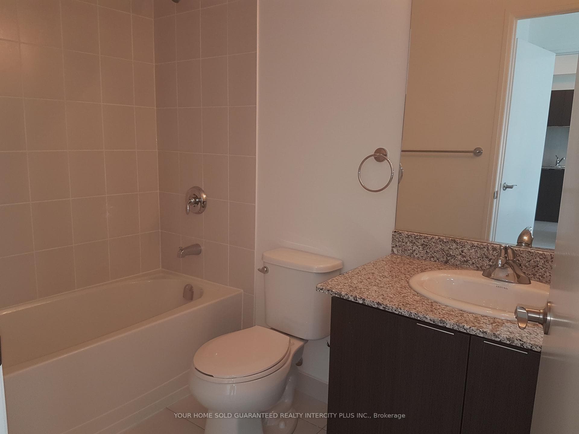 2910 Highway 7 Road Unit 2210 photo 15
