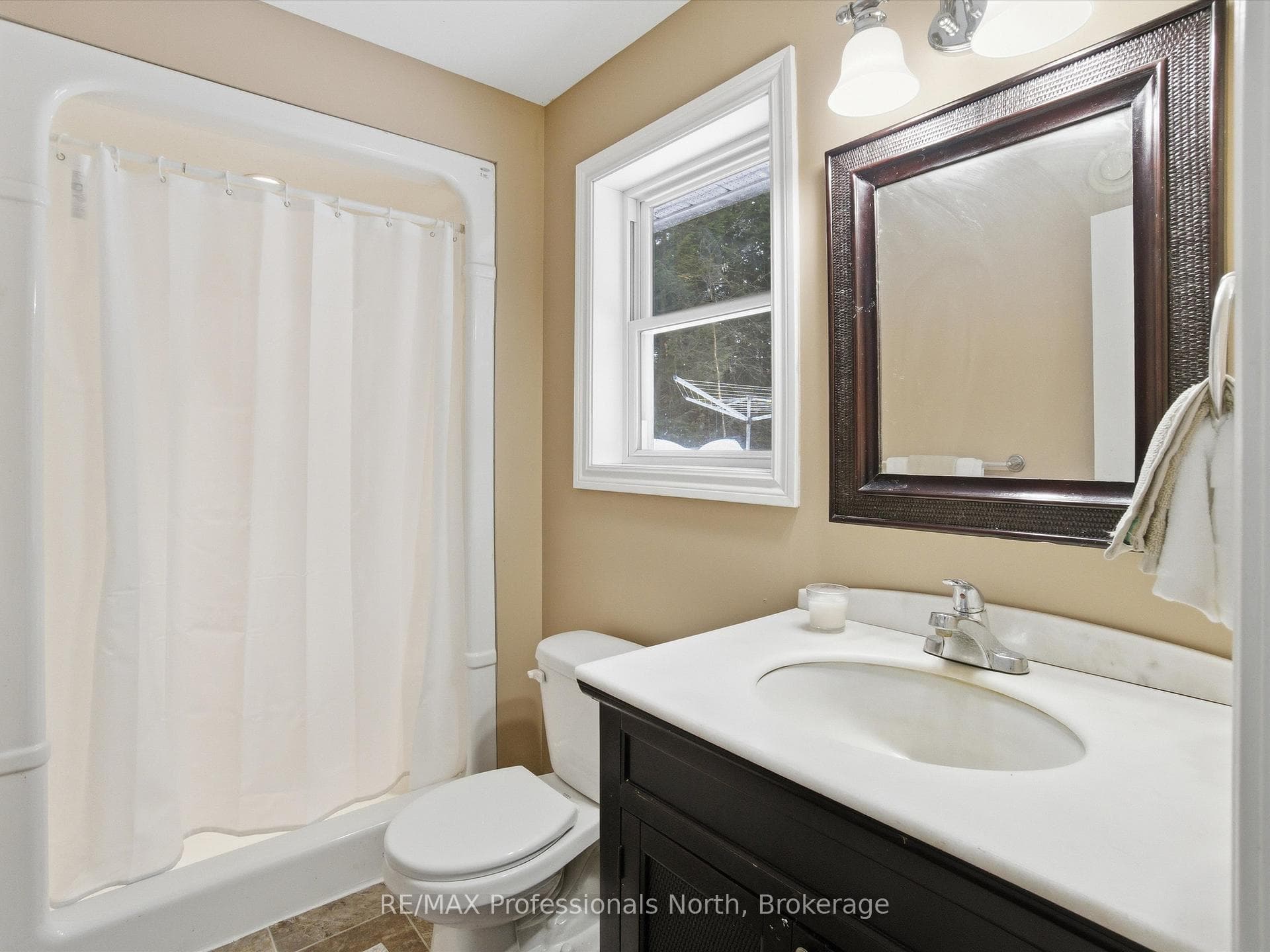 ENSUITE 3 PC